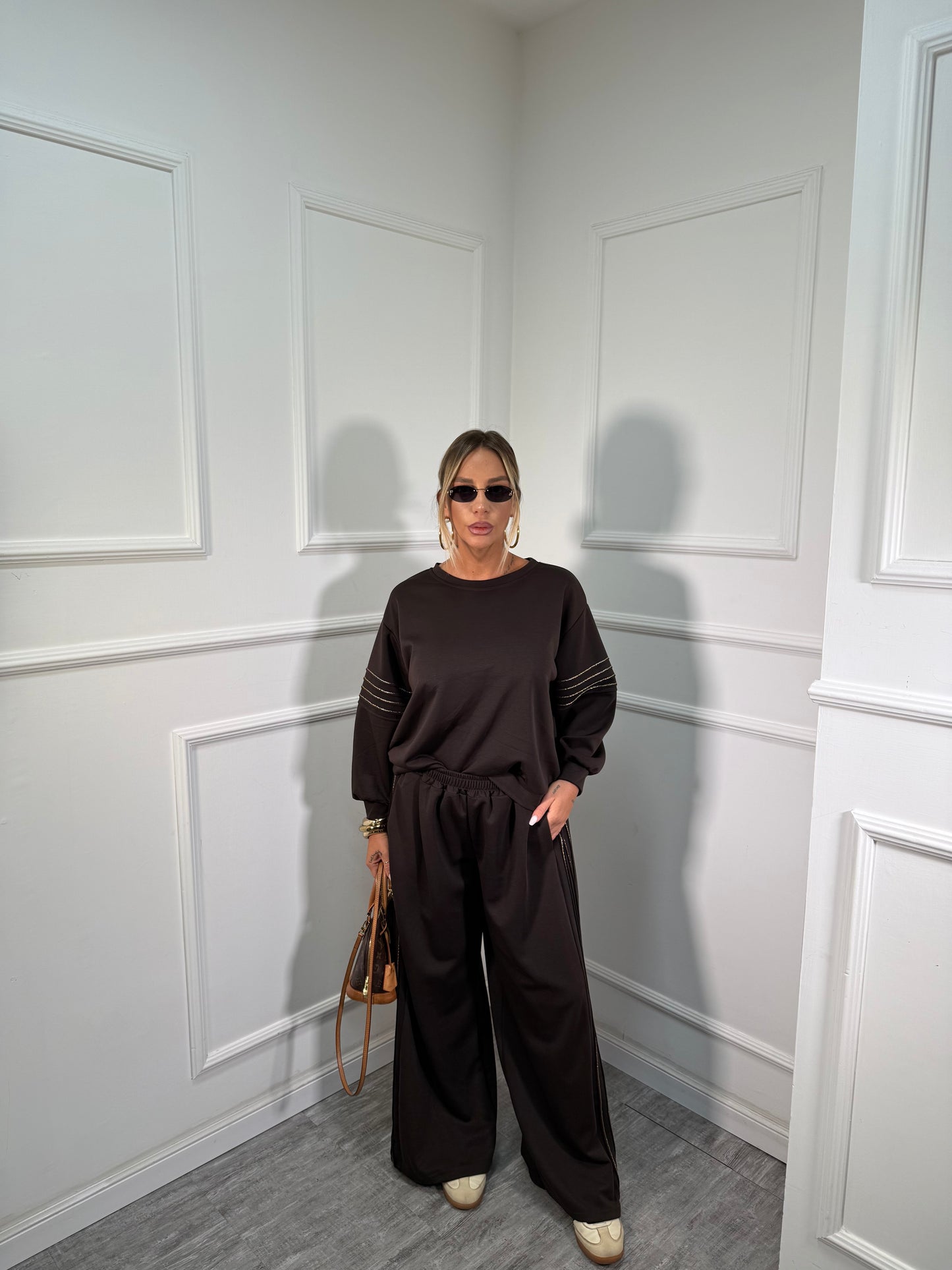 Coordinato in tuta Gold cioccolato dalla 44/52 118911