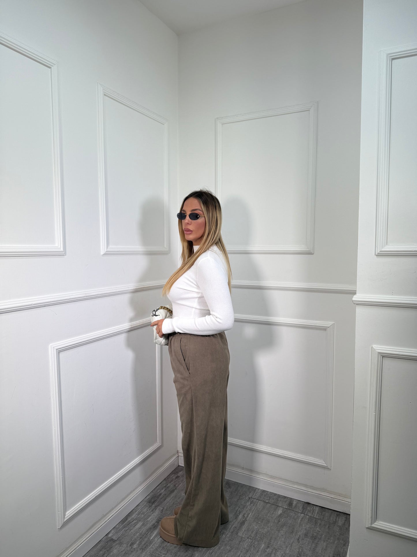 Pantaloni palazzo a costine in velluto All Day taupe 5280