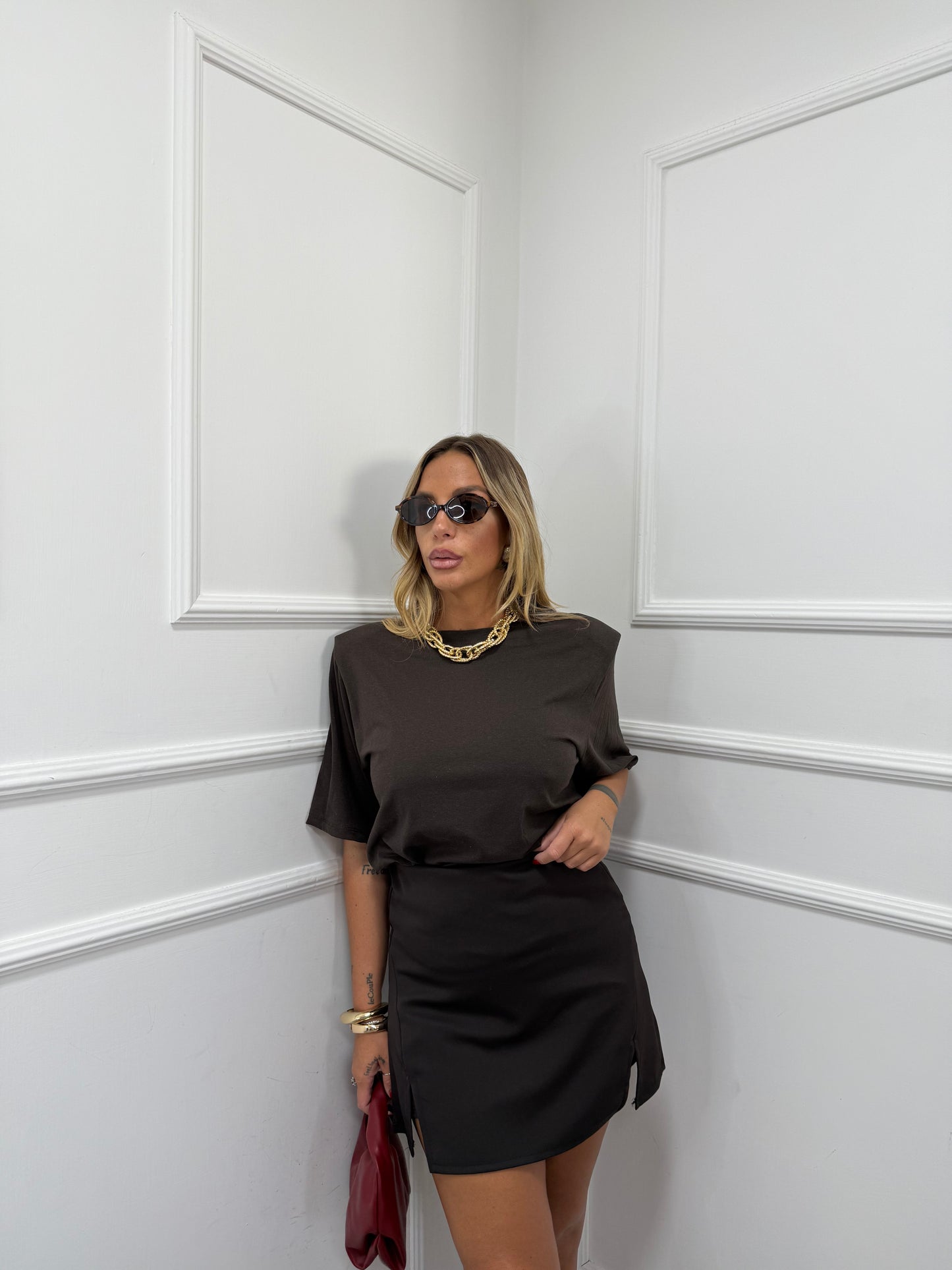 Maxi t-shirt con spalline Iconic cioccolato 3368