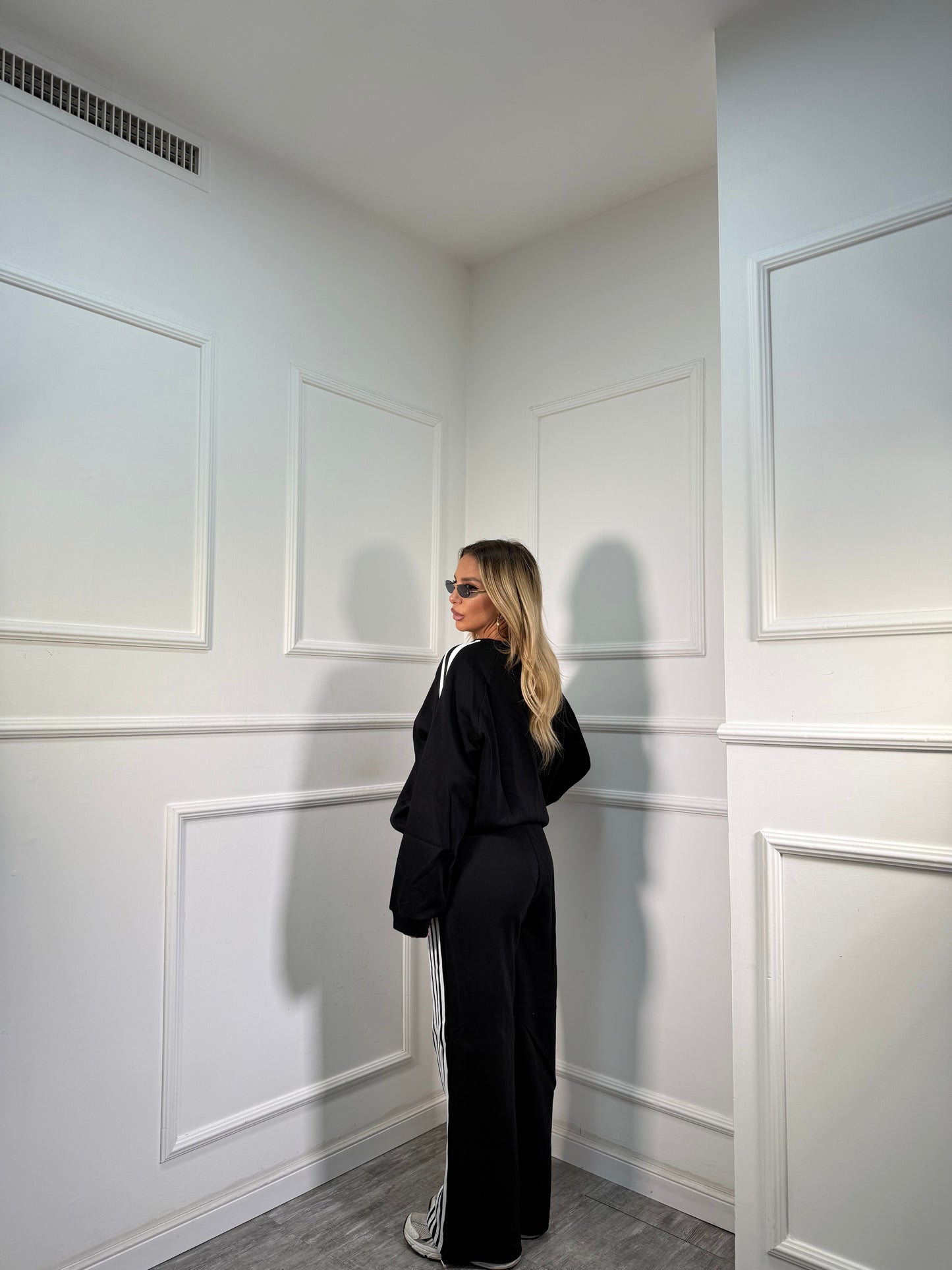 Coordinato in tuta Voyage nero yt30056