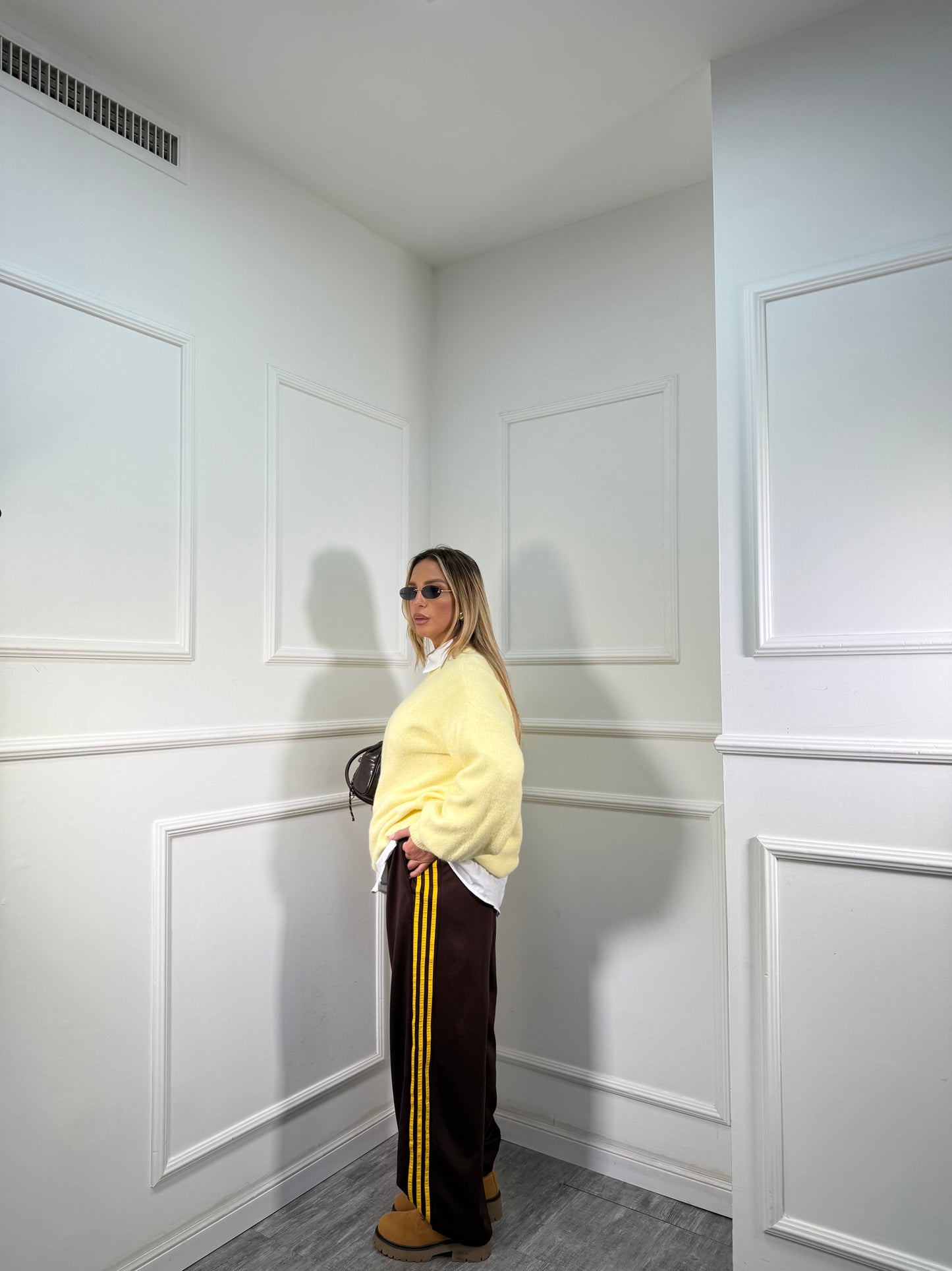 Pantaloni palazzo banda laterale Travel cioccolato/giallo 6865