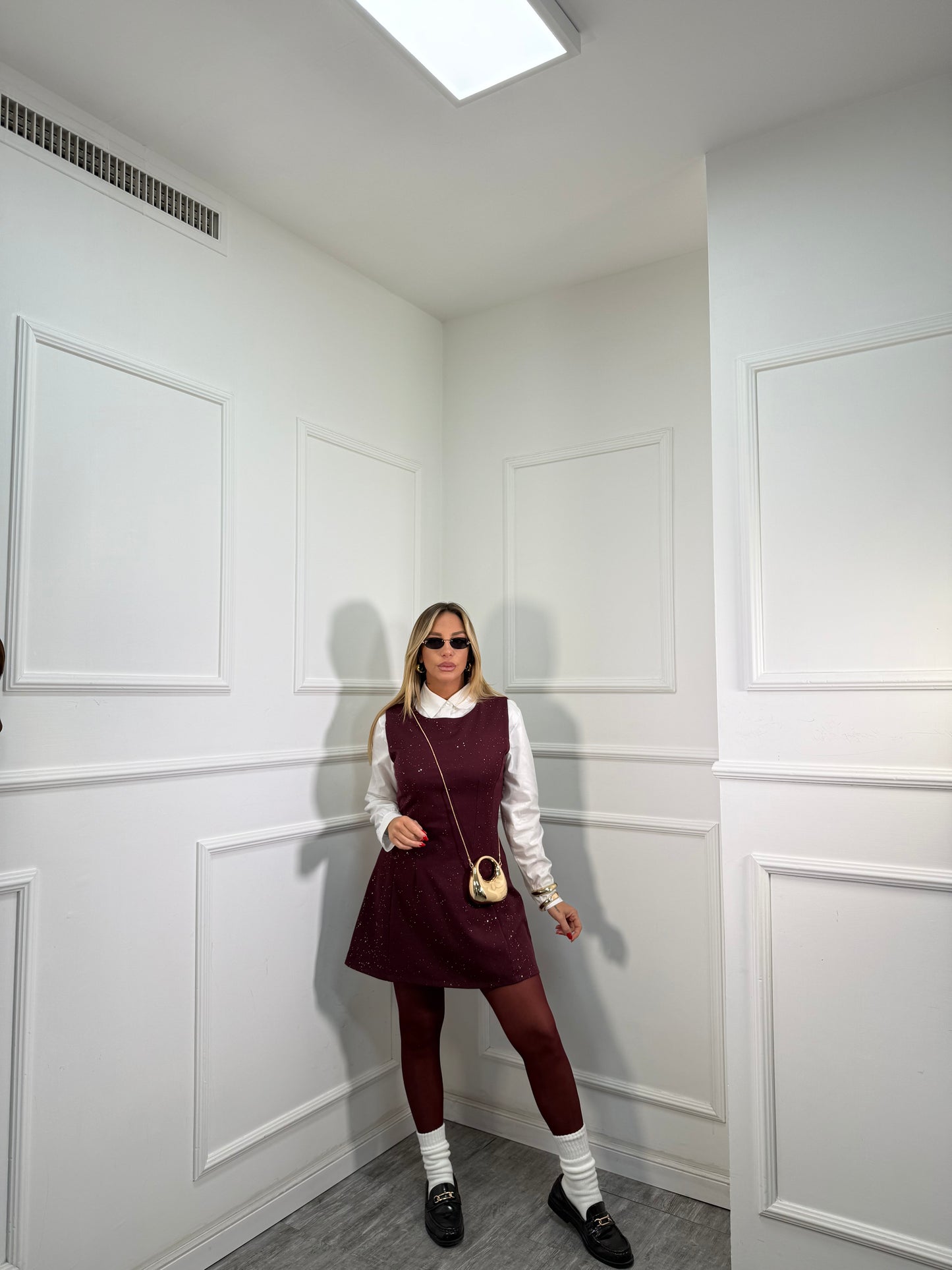 Abito smanicato con micro strass Kety bordeaux my58399