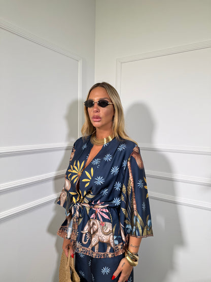 Coordinato in satin con kimono India blu