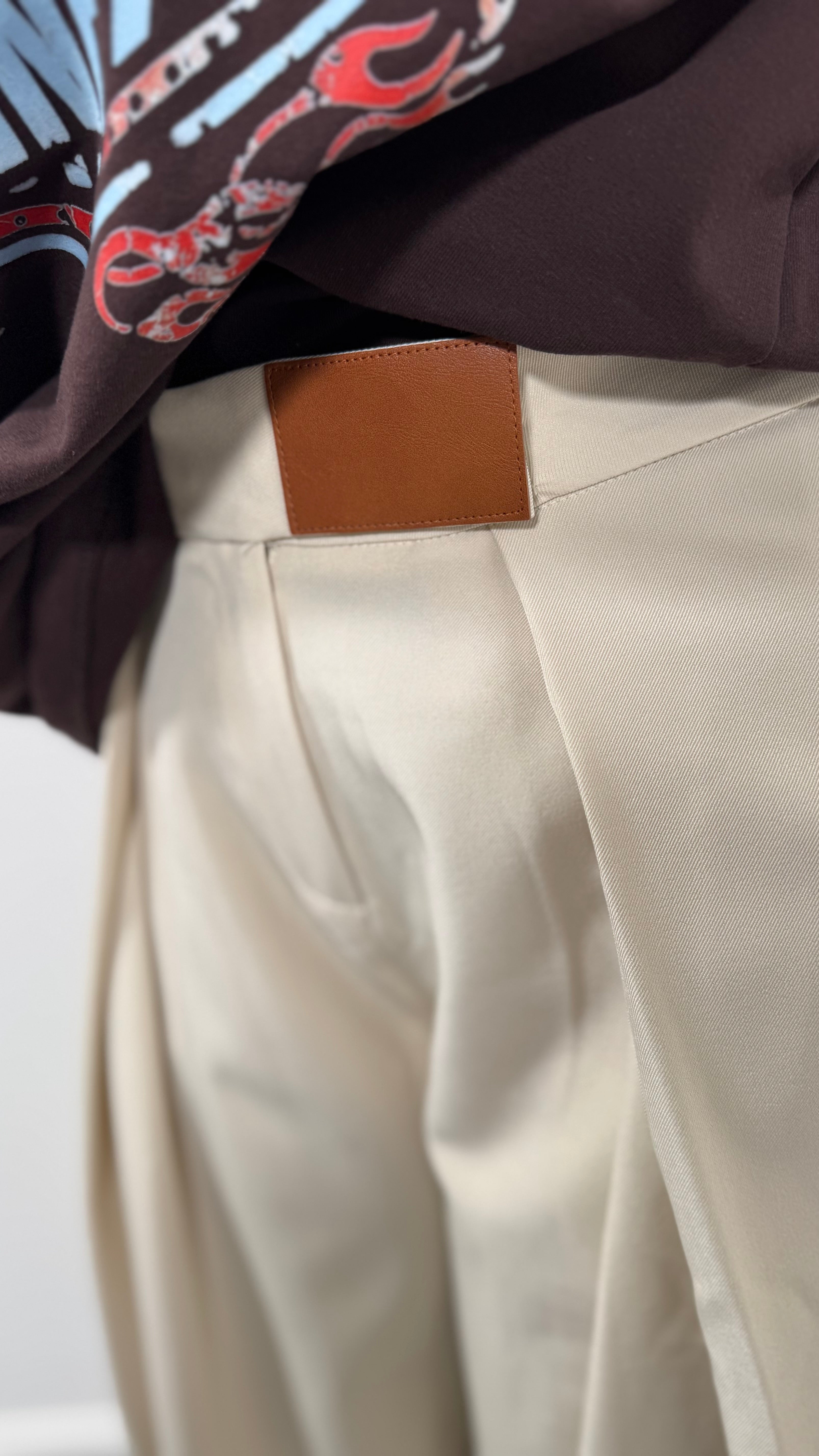 Pantaloni con patta trasversale panna nm-0007