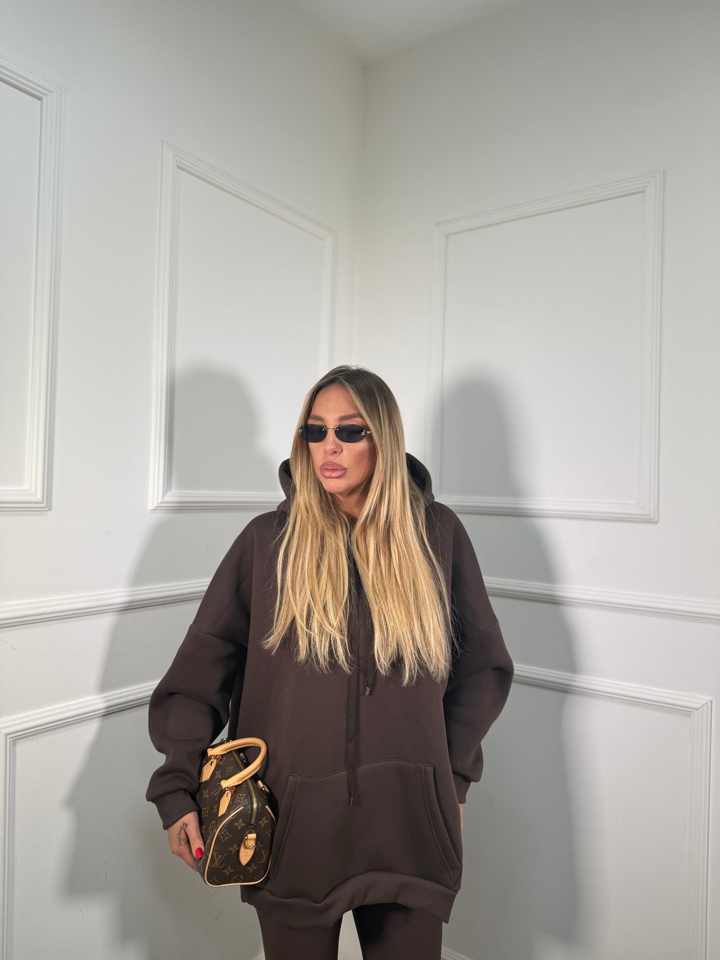 Felpa oversize con cappuccio in pile Freedom cioccolato