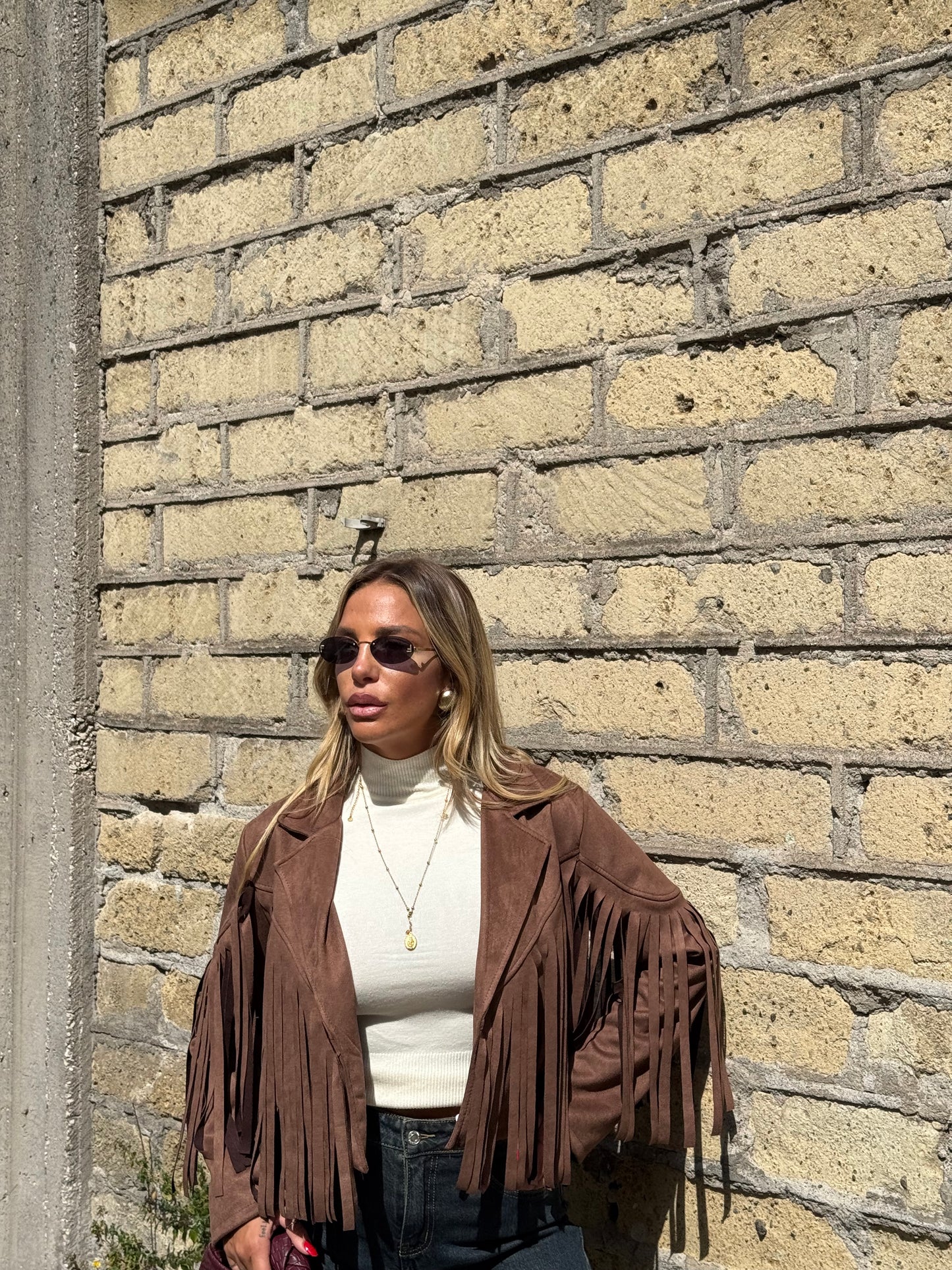 Giacca crop eco camoscio con frange West cuoio