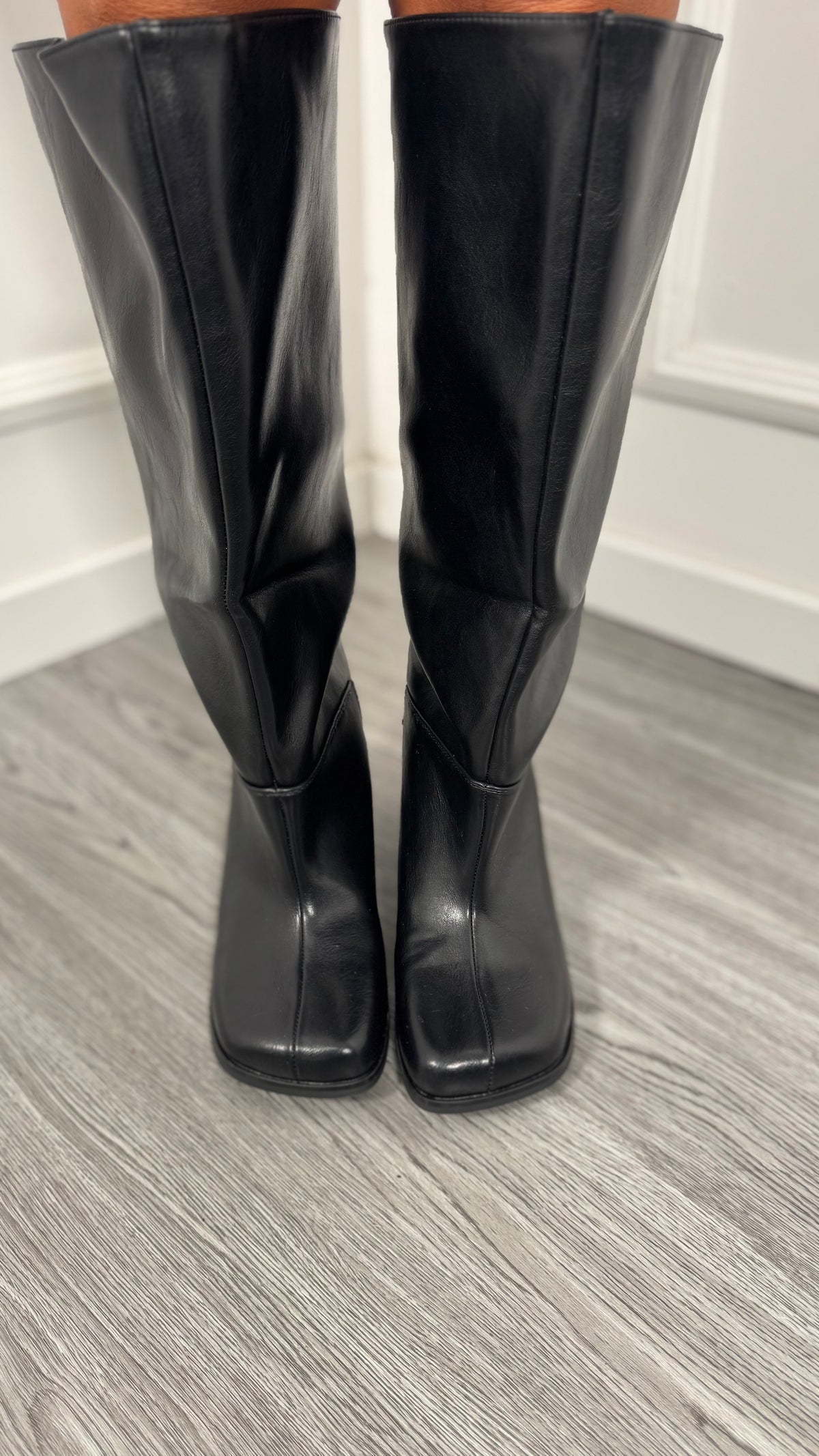 Stivale ecopelle punta squadrata nero 9743