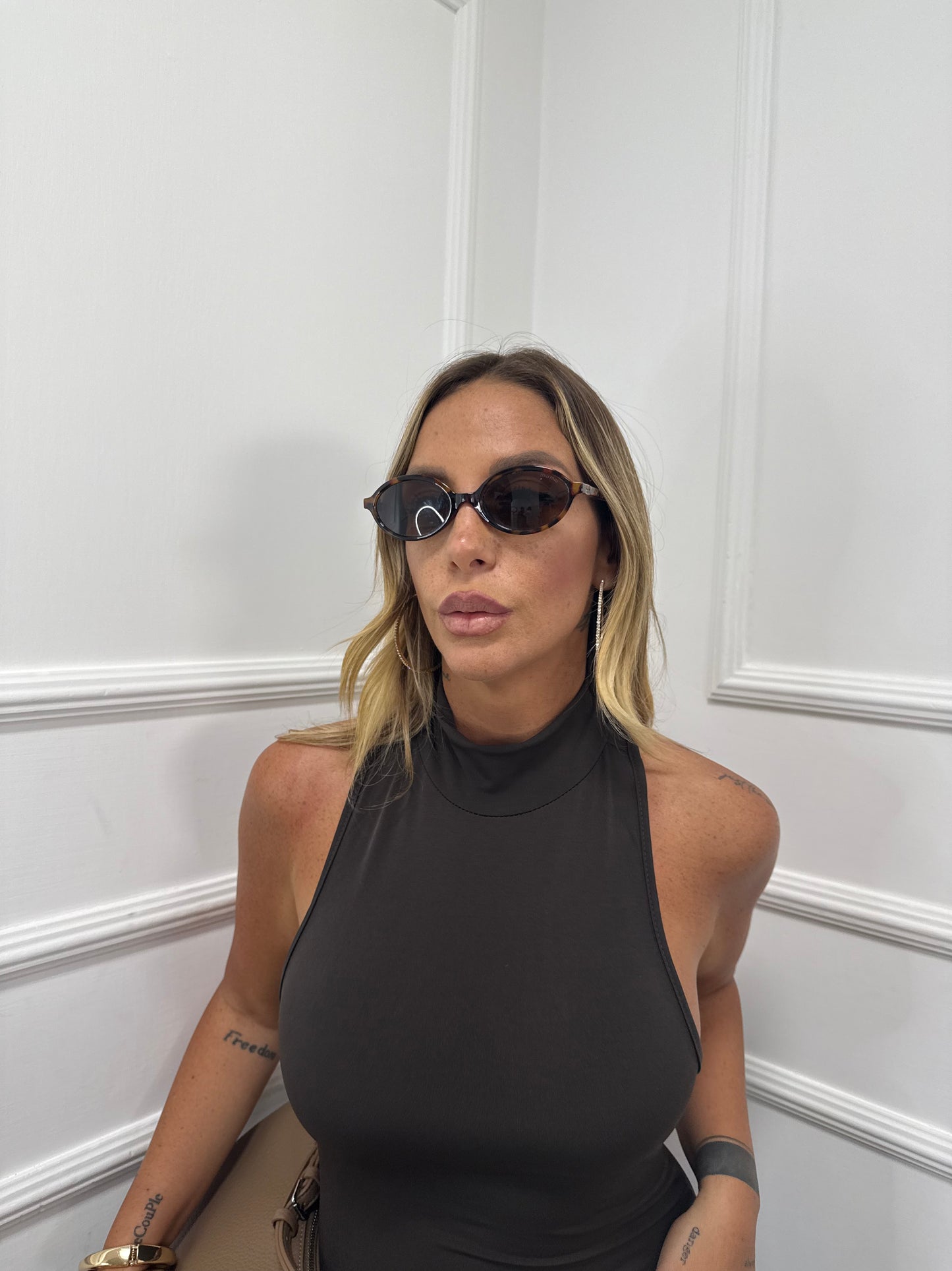 Abito in lycra collo alto scollo americano cioccolato