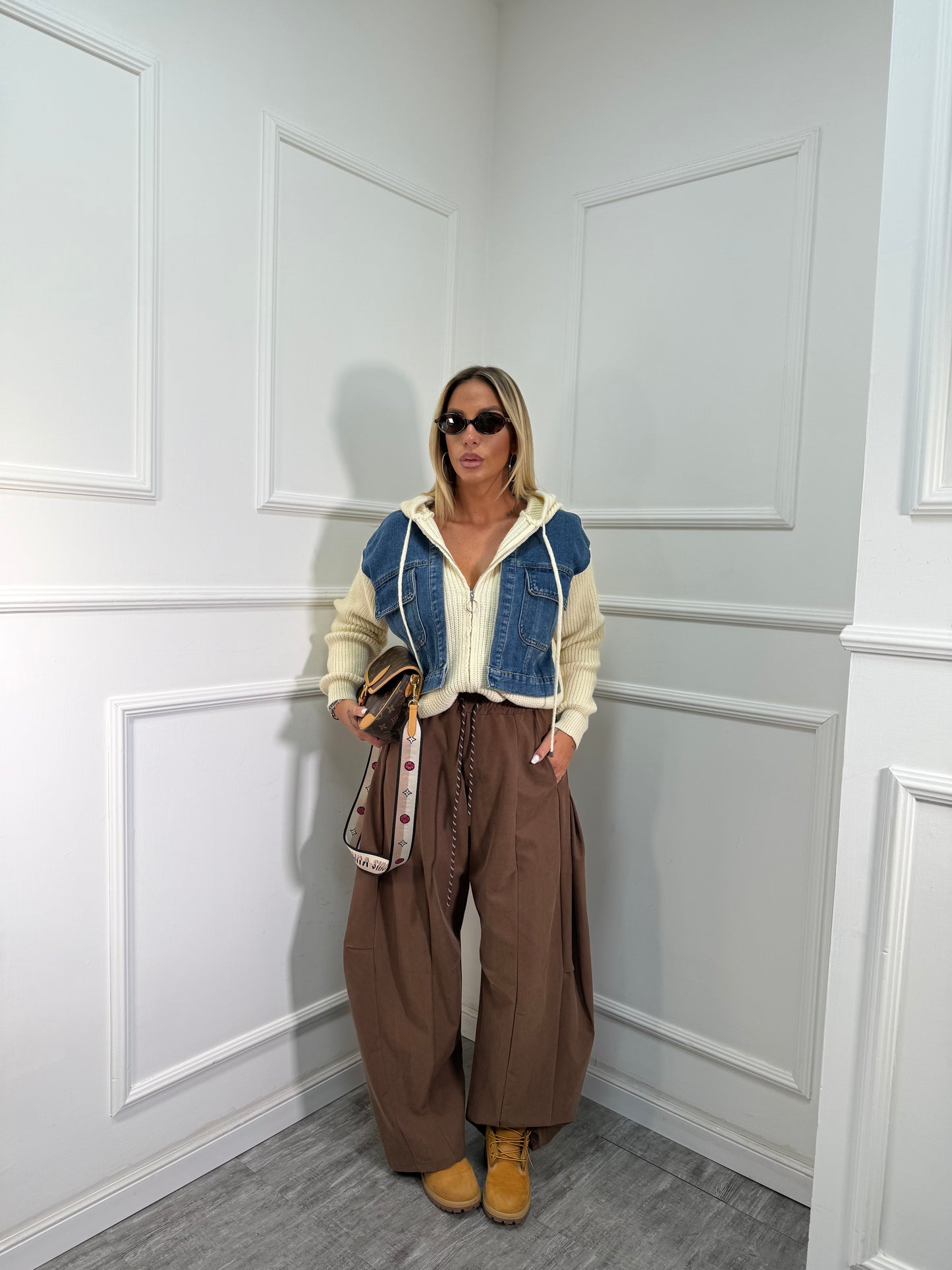 Pantaloni maxi balloon camel by justwest 2618p