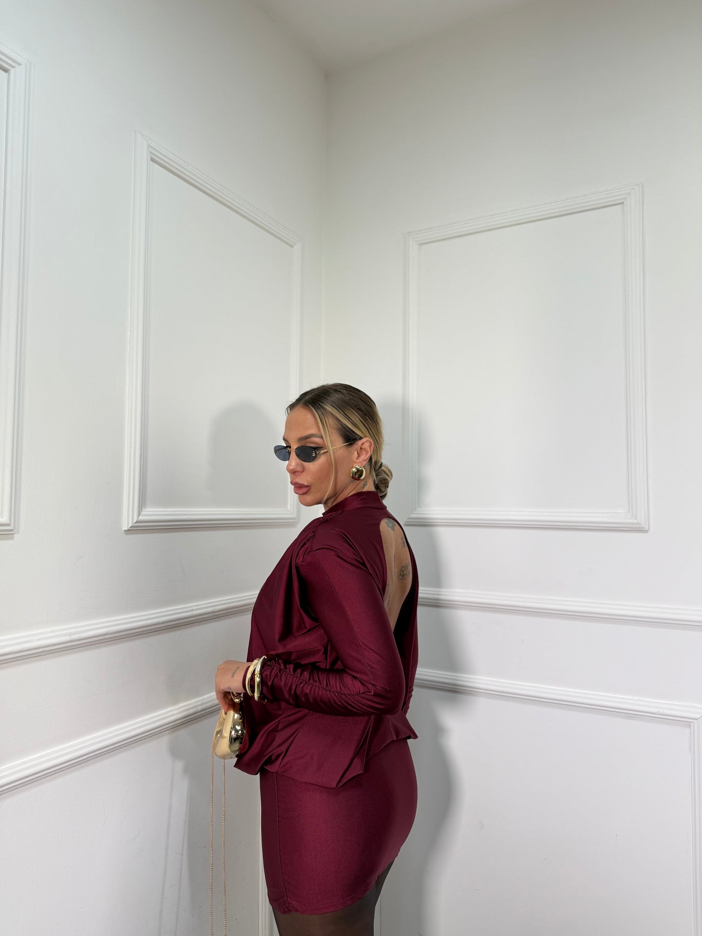 Abito in lycra con scollo sul retro Karol bordeaux 30656