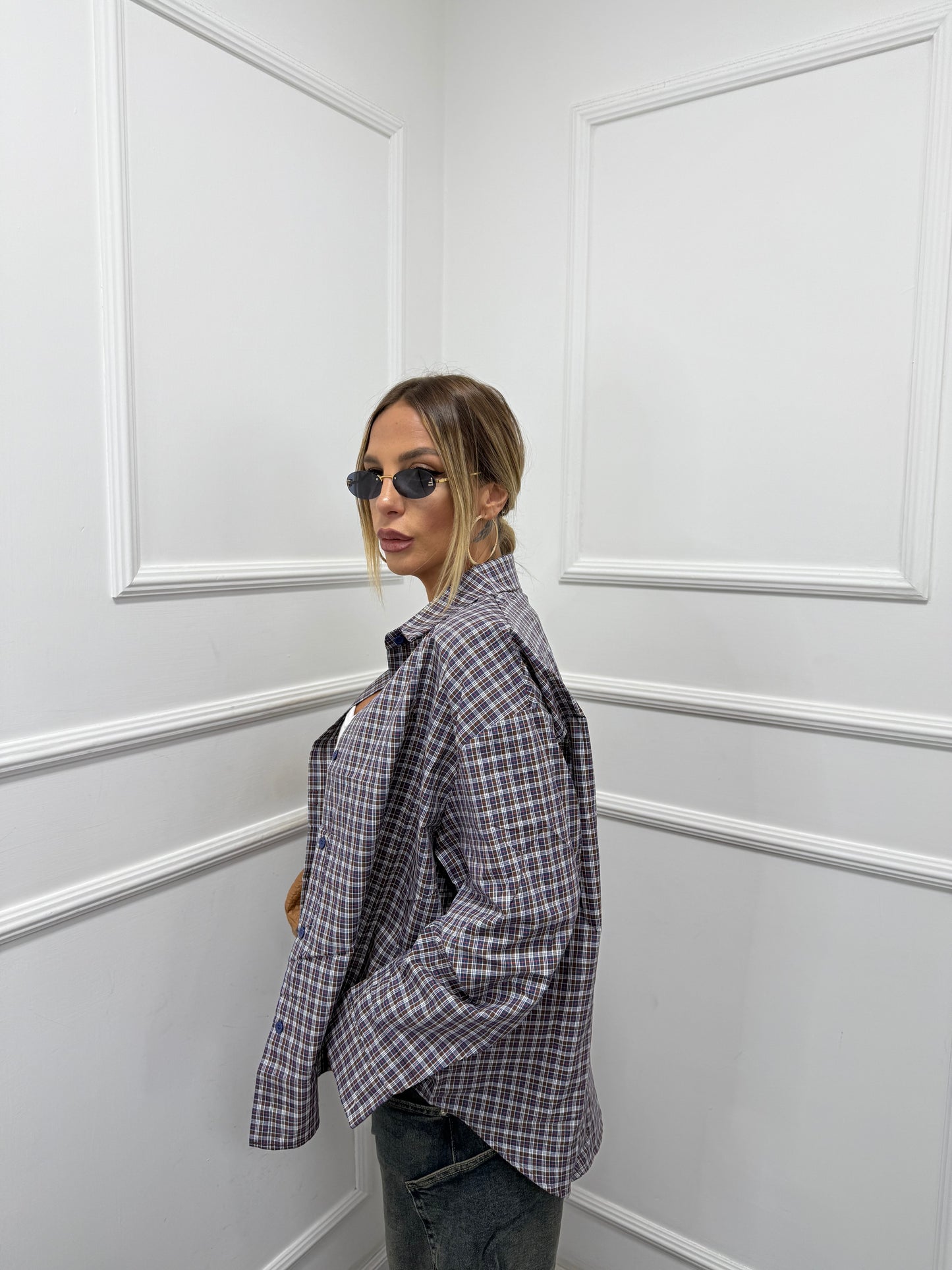 Camicia oversize con spalline Vibes blu/marrone mf2695