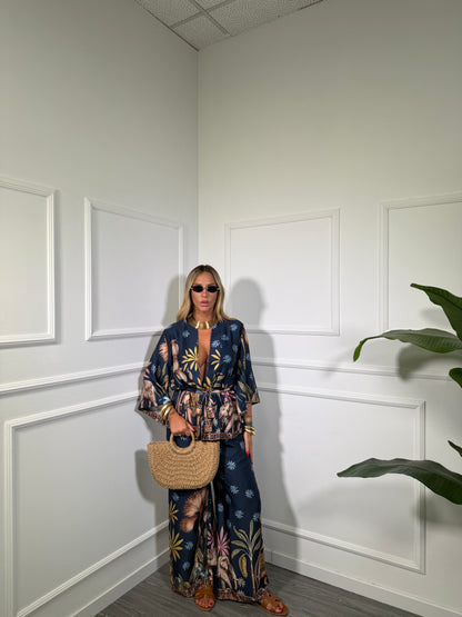 Coordinato in satin con kimono India blu