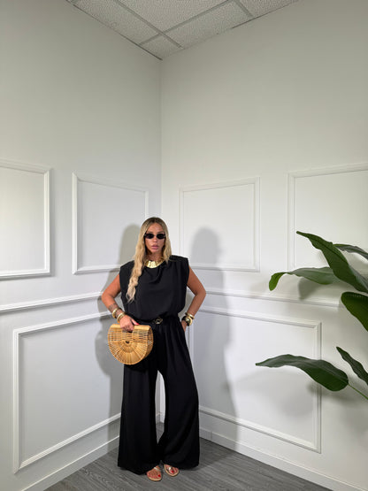 Jumpsuit in viscosa con cintura (CURVY) nera in125431