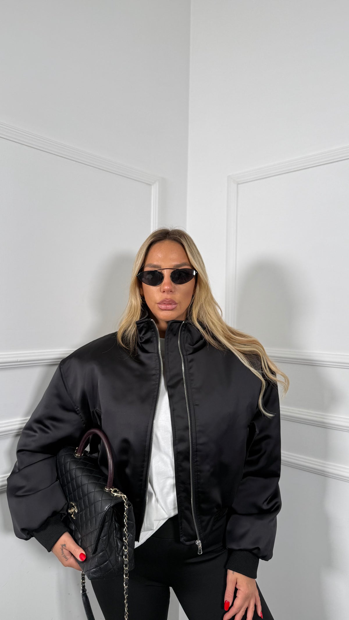 Bomber in satin con spalline by lumina Drop nero