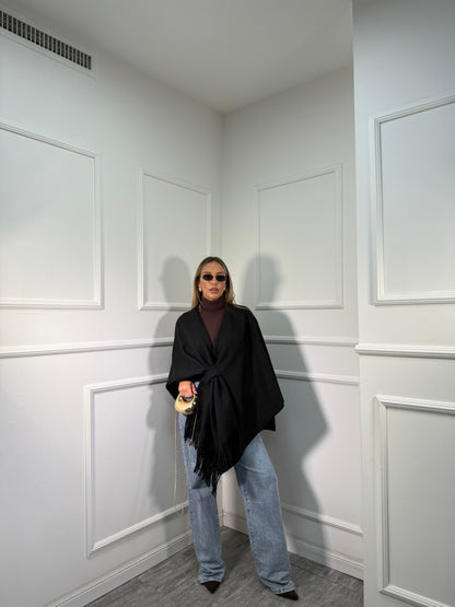 Mantella in misto lana Medellín nera 831