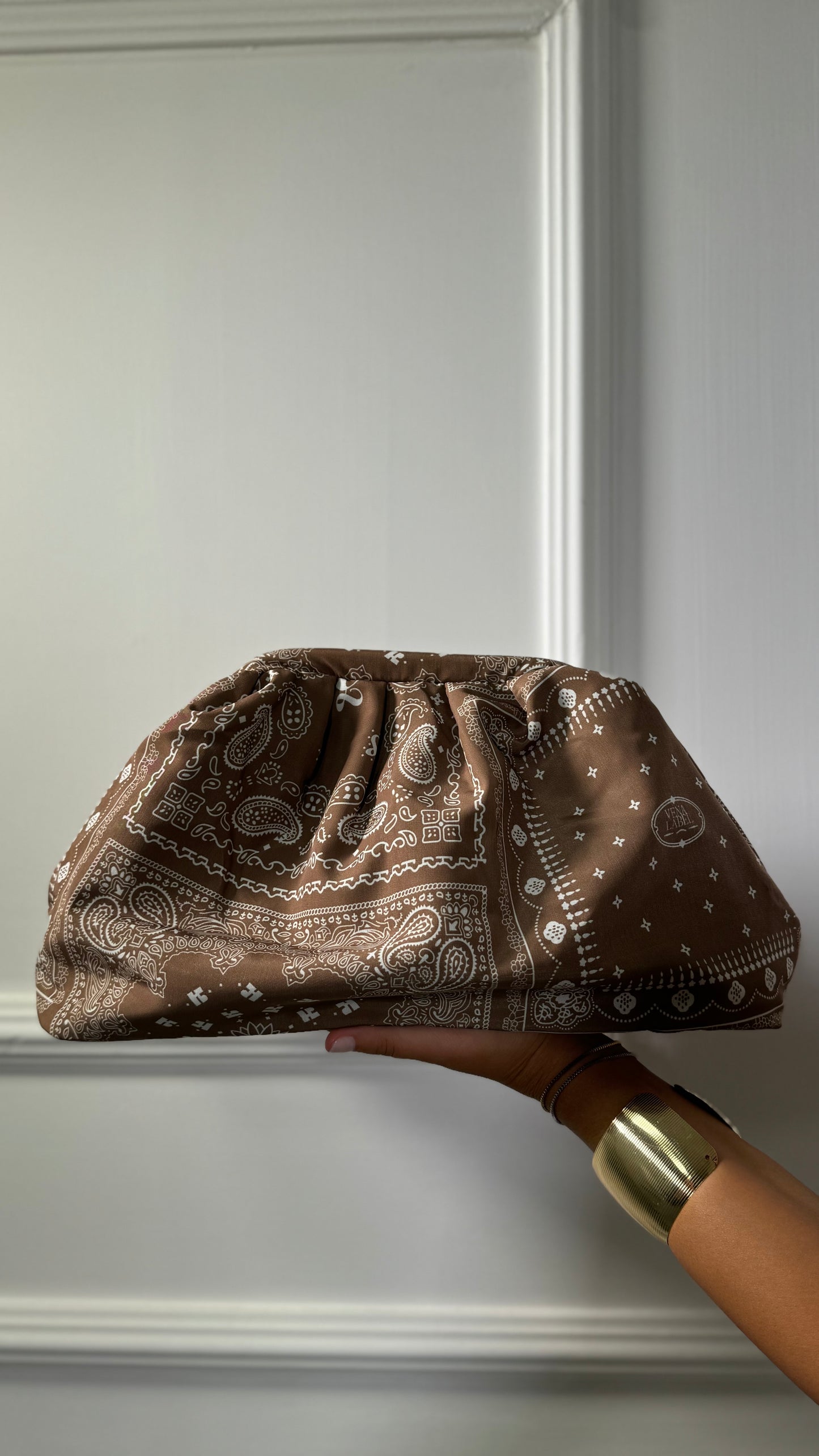 Maxi clatch fantasia bandana camel