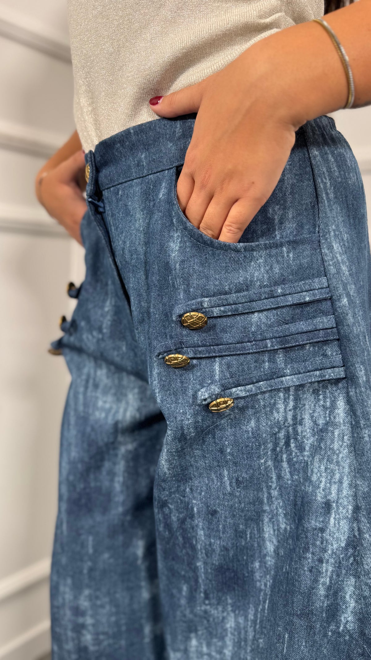 Jeans balloon effetto slavato con bottoni blue denim hp10697