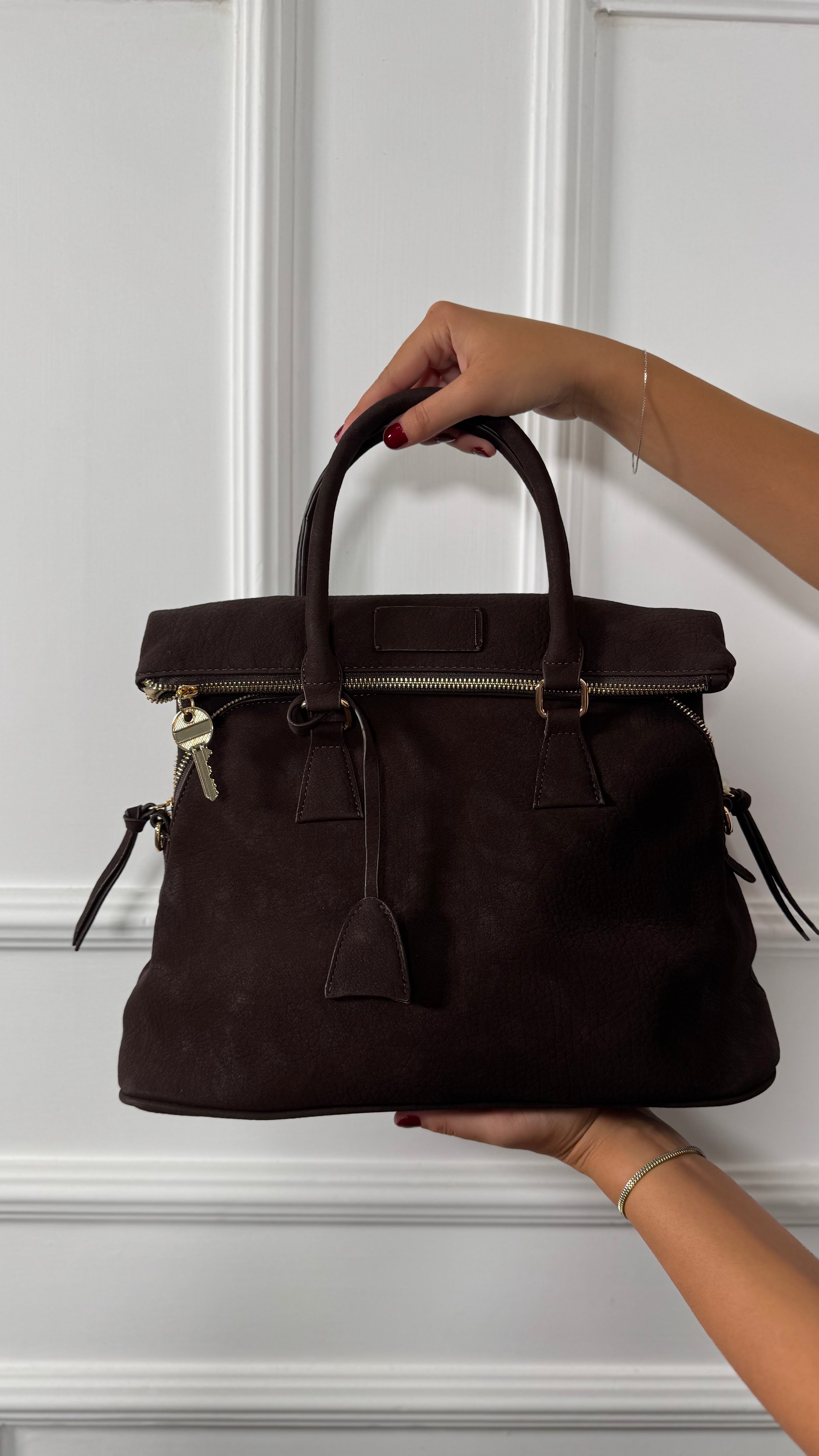 Borsa ecocamoscio con risvolto marrone