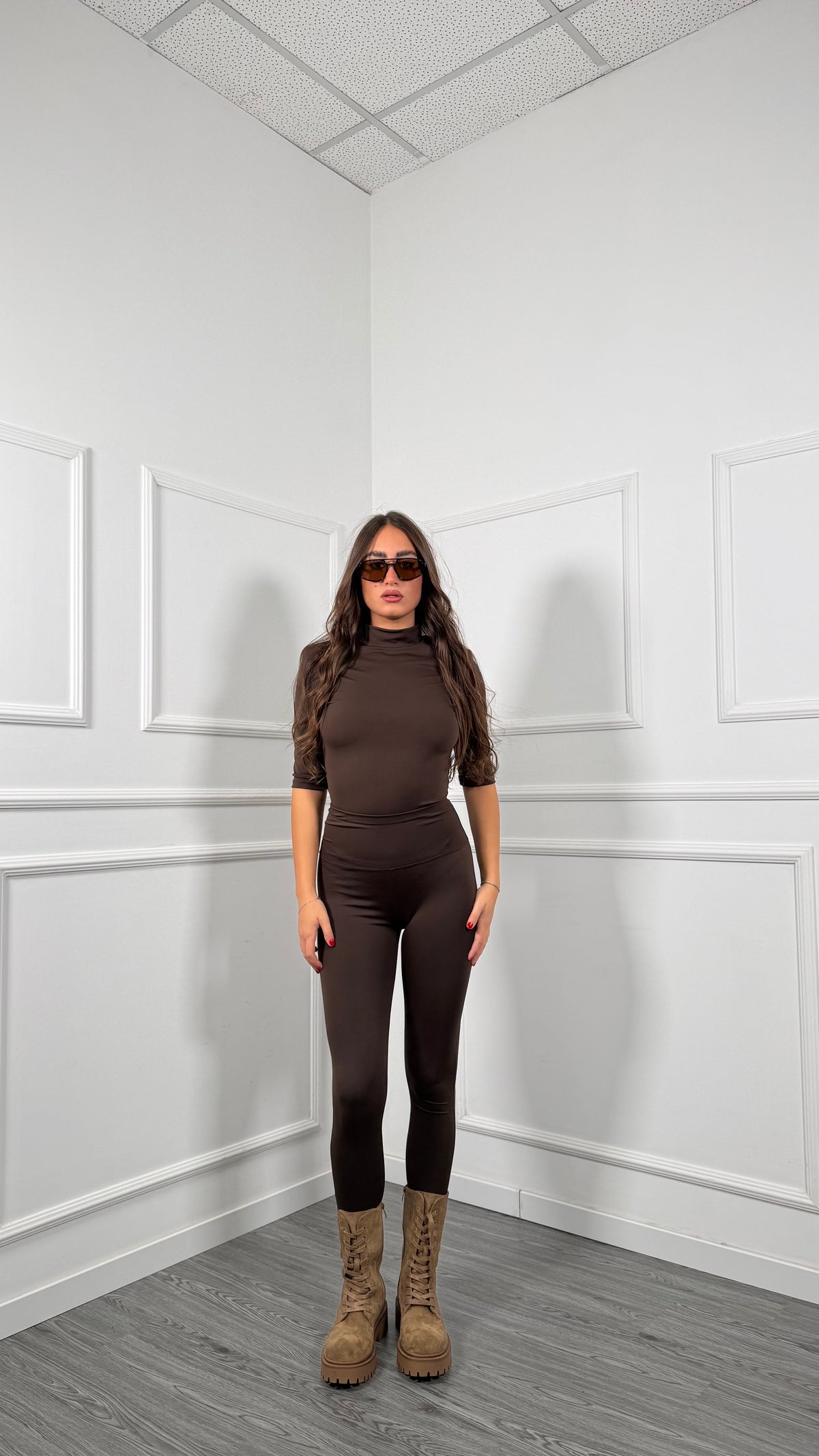 Coordinato in lycra con body spalline manica 3/4 cioccolato