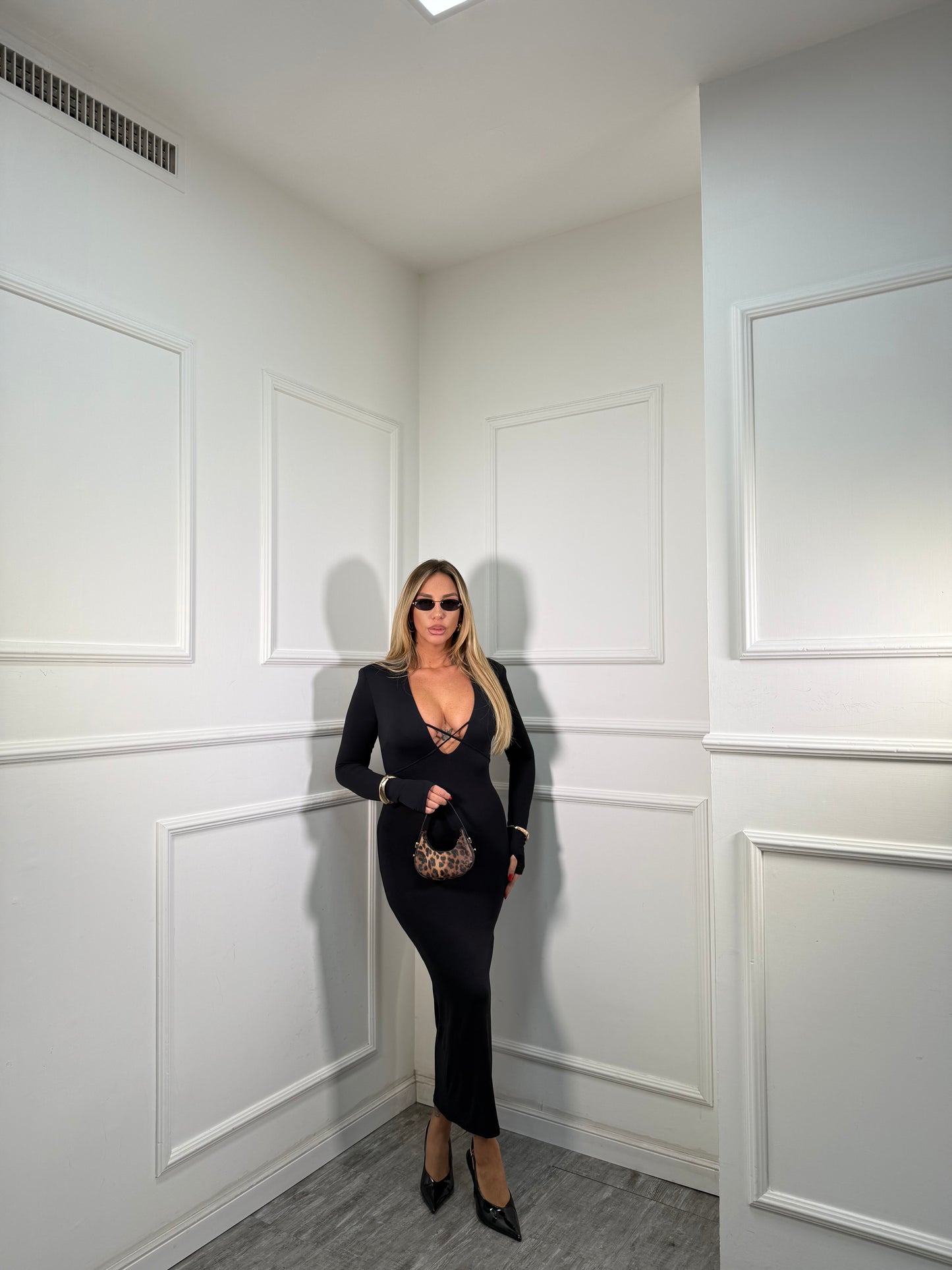 Abito midi in lycra con spalline Abraxas nero 14483