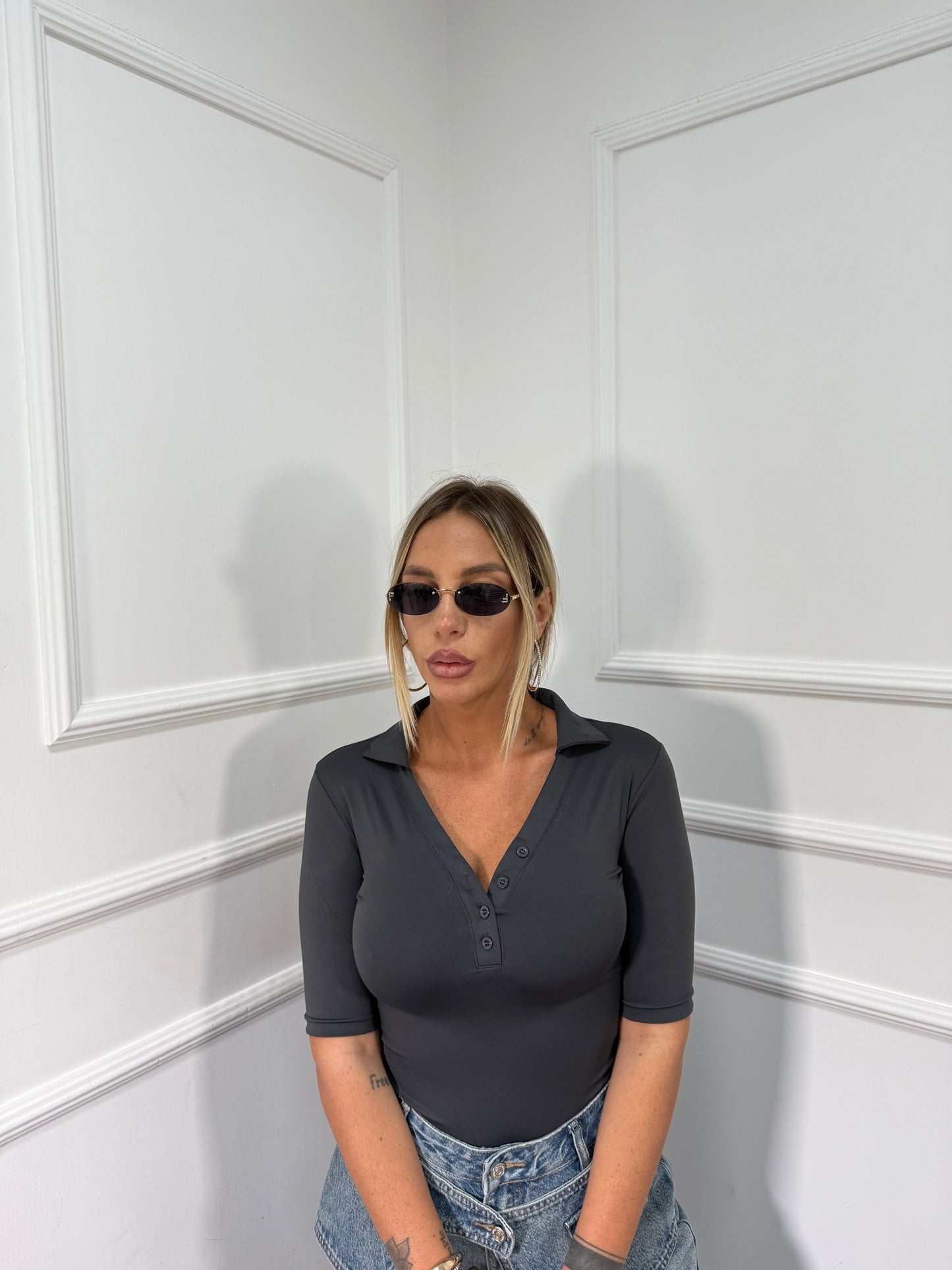 Body polo in lycra con bottoncini grigio antracite rtt59025