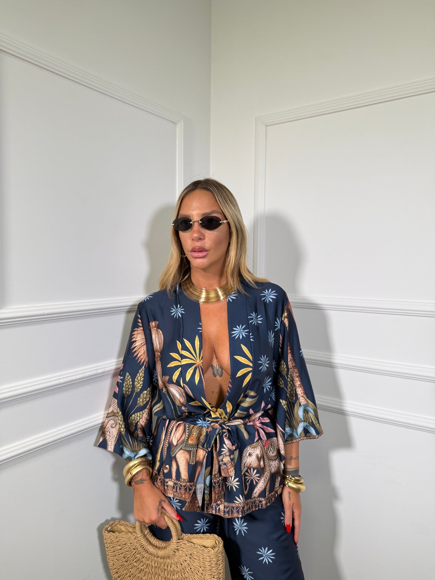 Coordinato in satin con kimono India blu