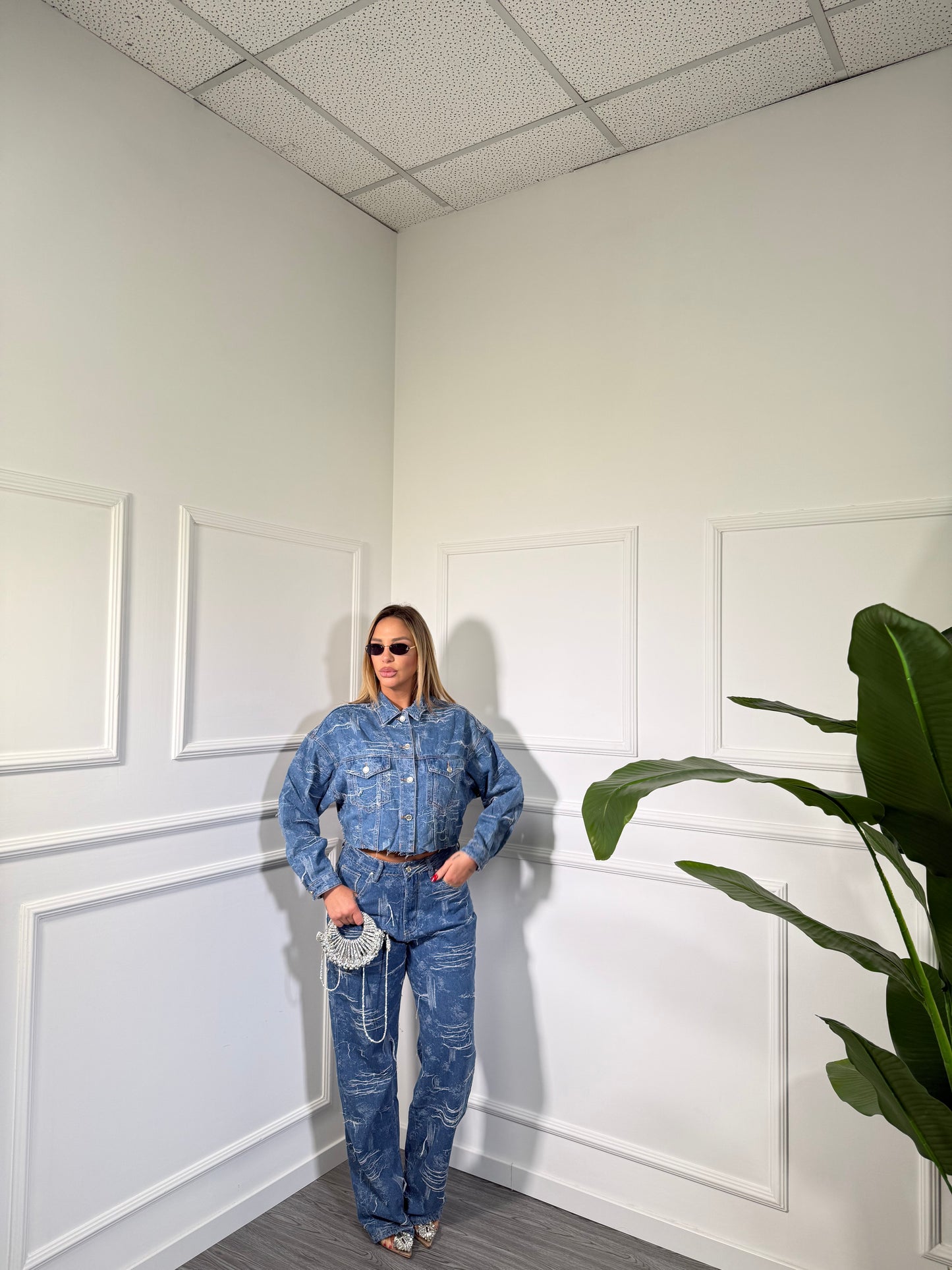 Jeans palazzo effetto sfrangiato Friday lavaggio medio a694