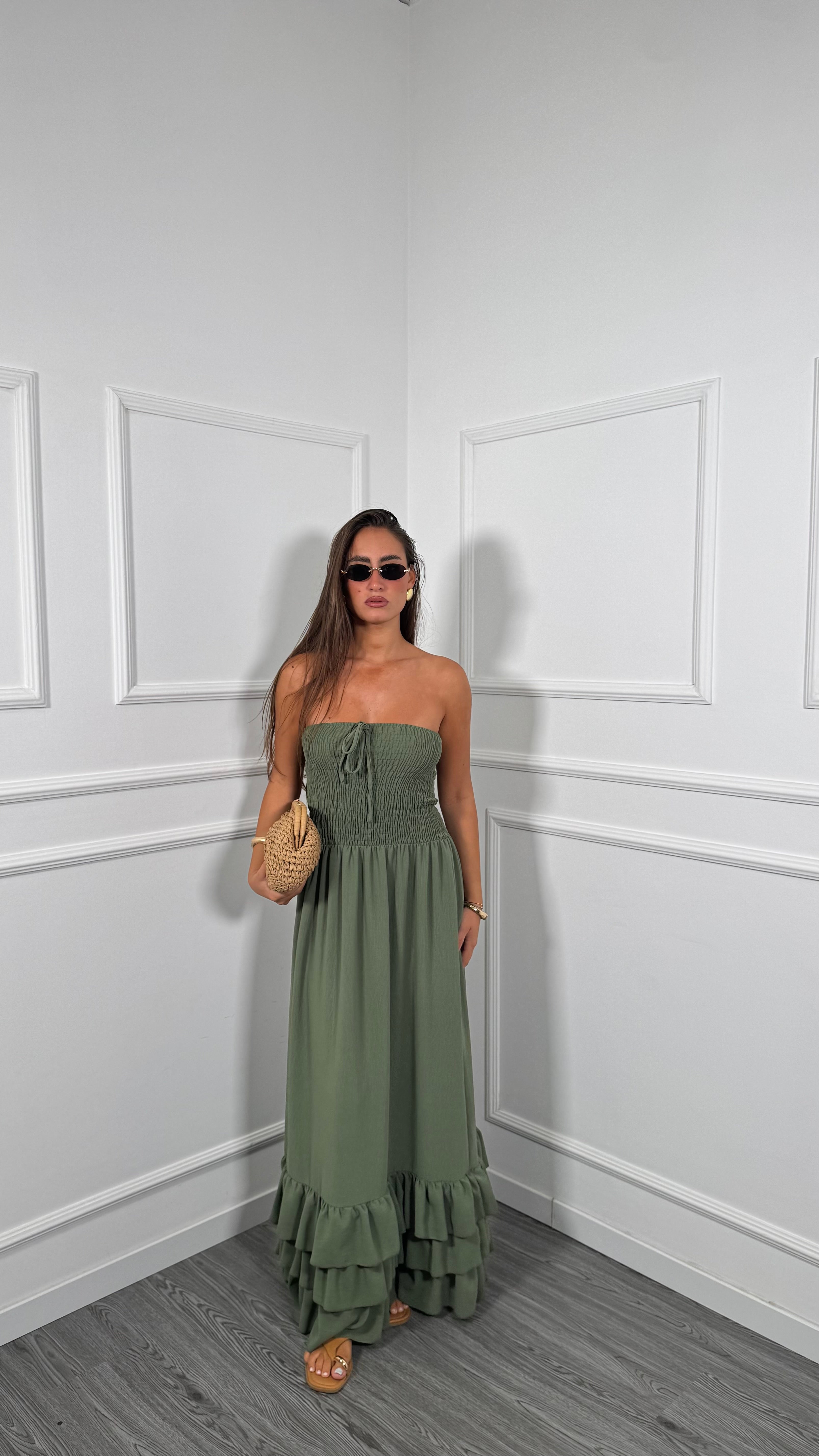 Abito midi a fascia con voilant verde militare