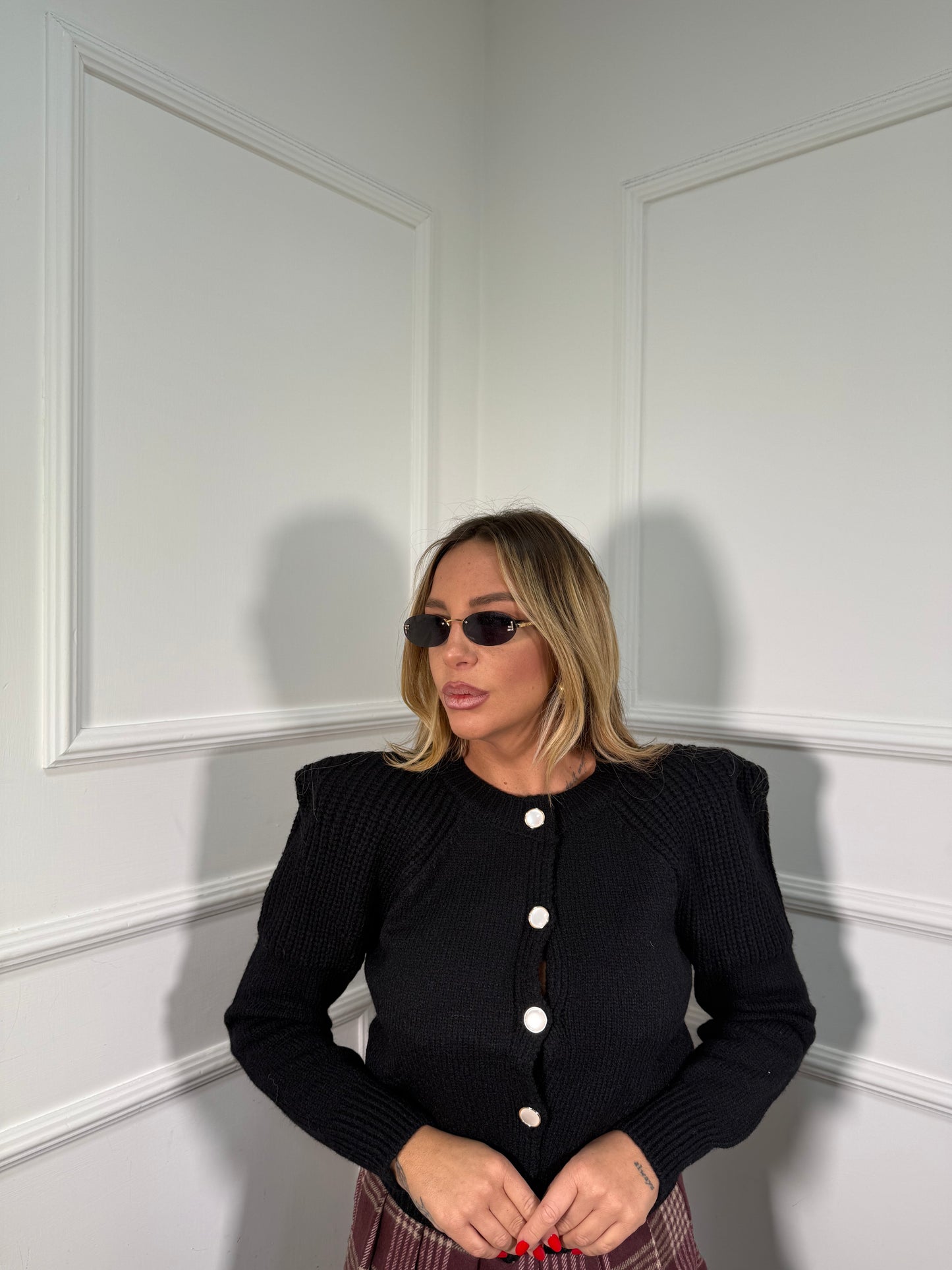 Cardigan con spalline Yara nero 609