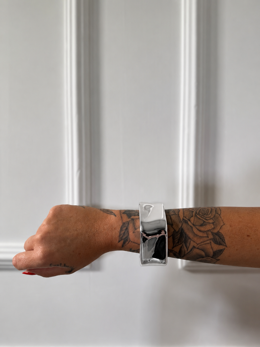 Bracciale rigido a punta argento