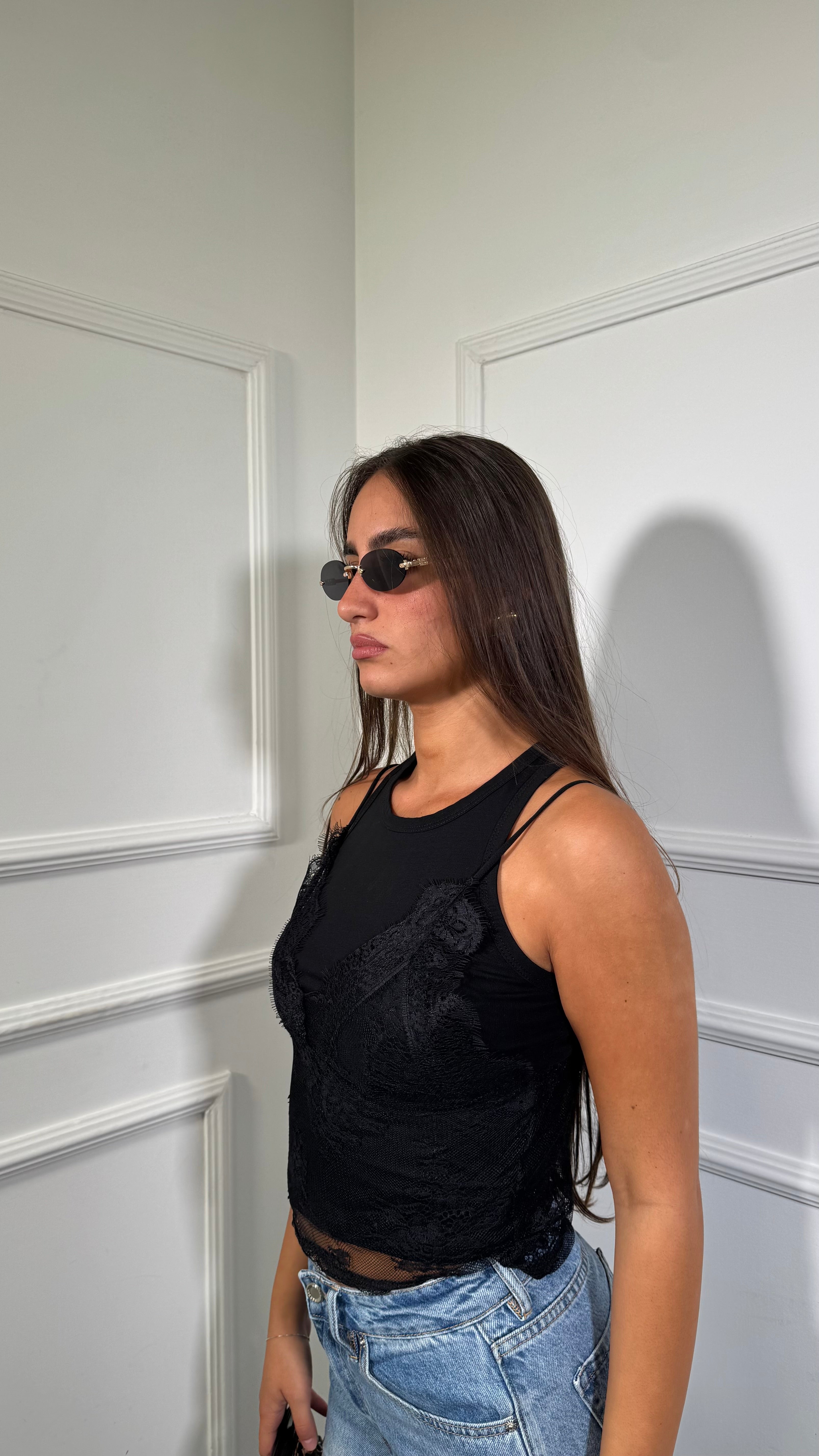 Canotta con top in pizzo nera