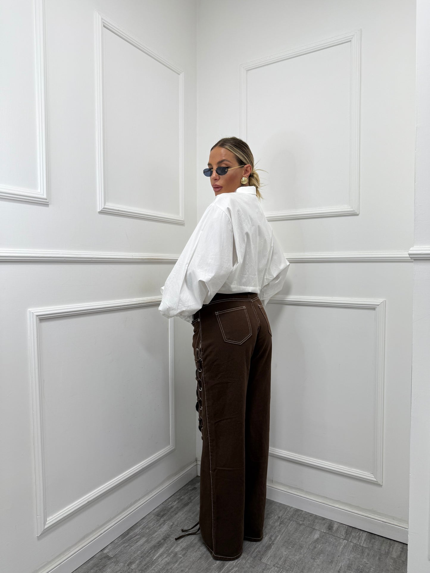 Jeans stringato marrone s22053