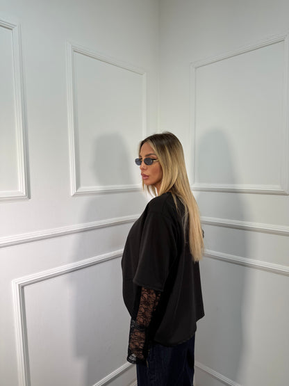 Maxi shirt con maniche in pizzo nera 110146