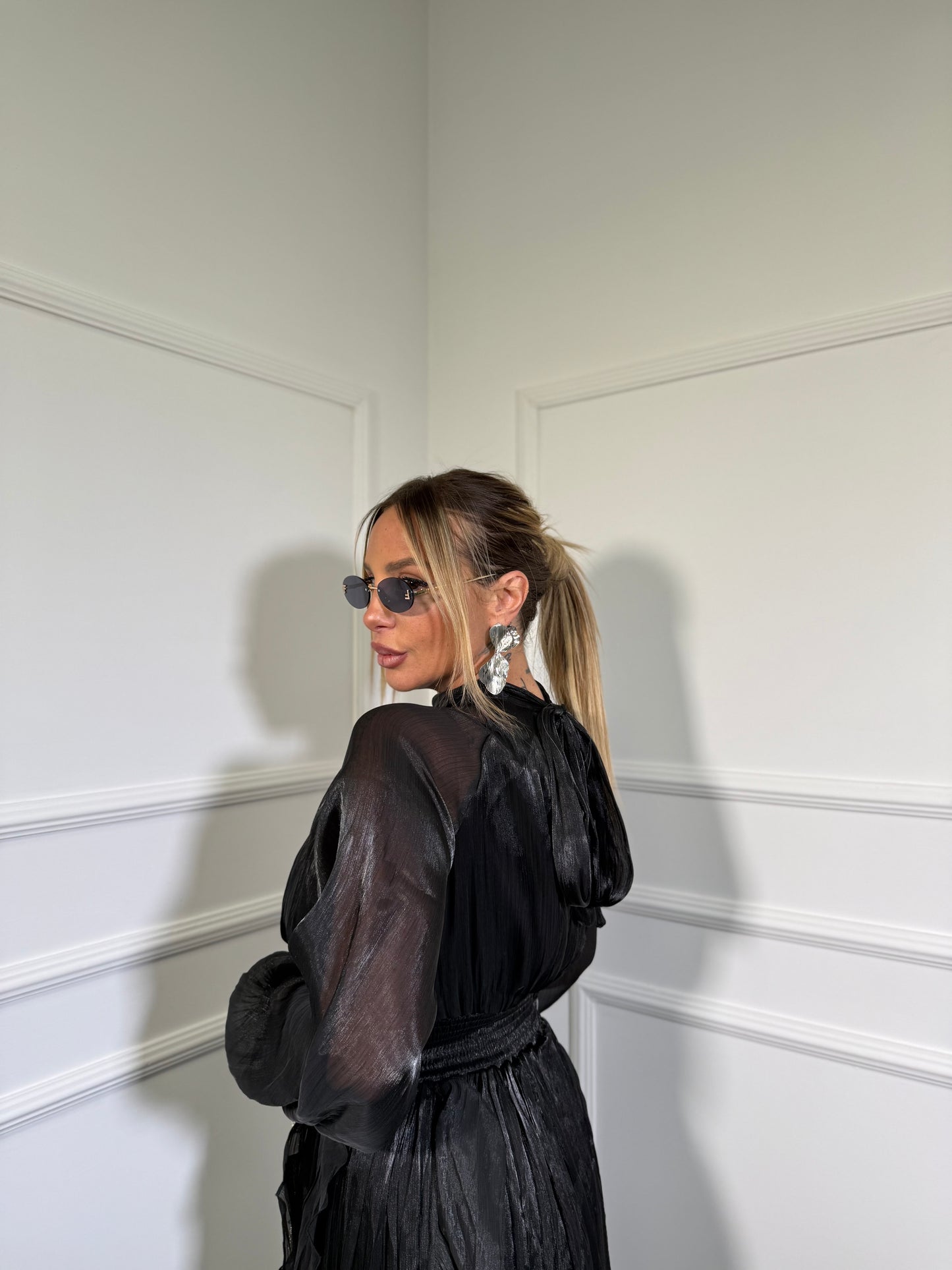 Abito in chiffon satinato Vivienne nero a68710