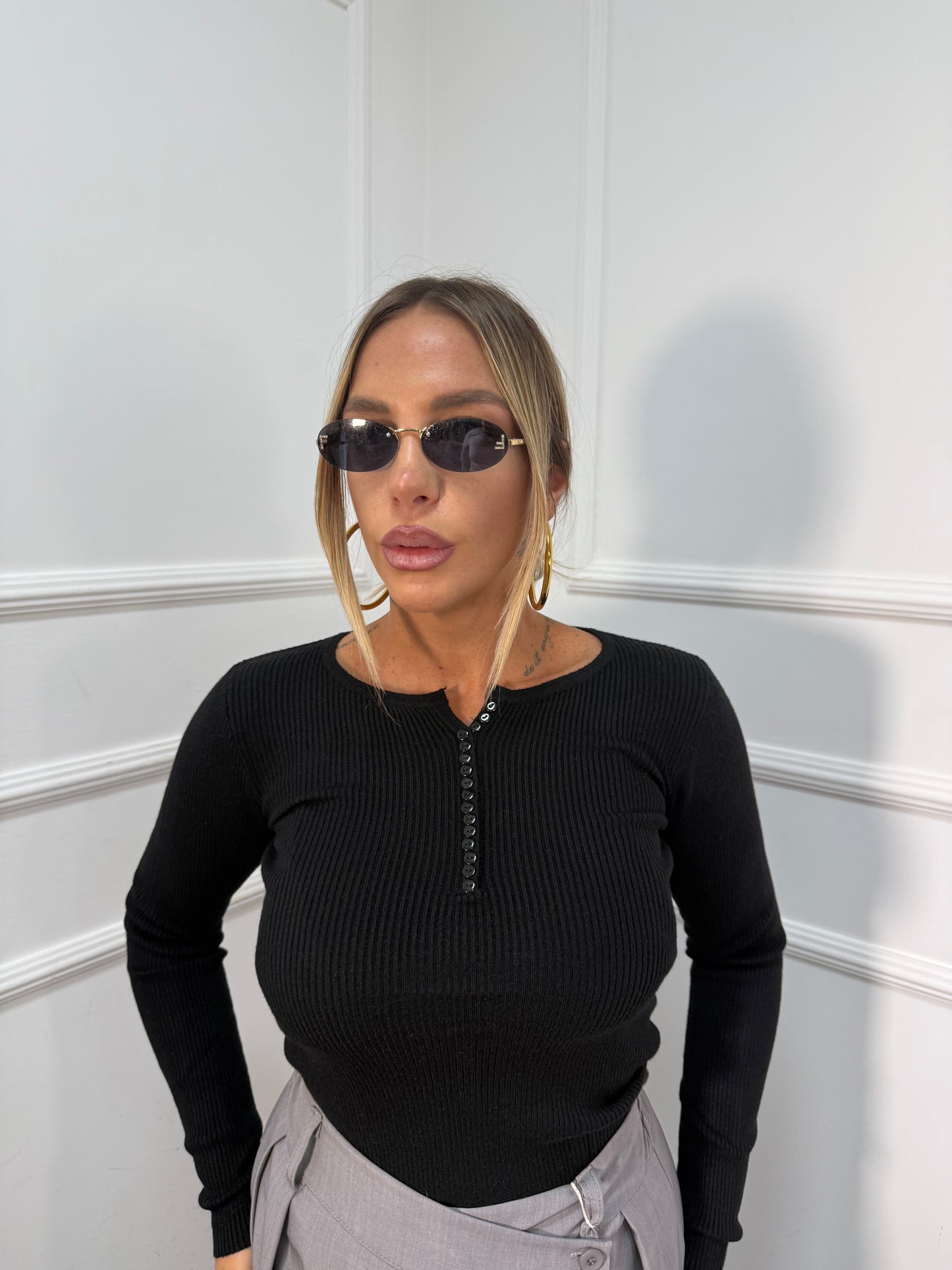 Maglioncino lana rasata a costine con bottoncini vari colori qf8158