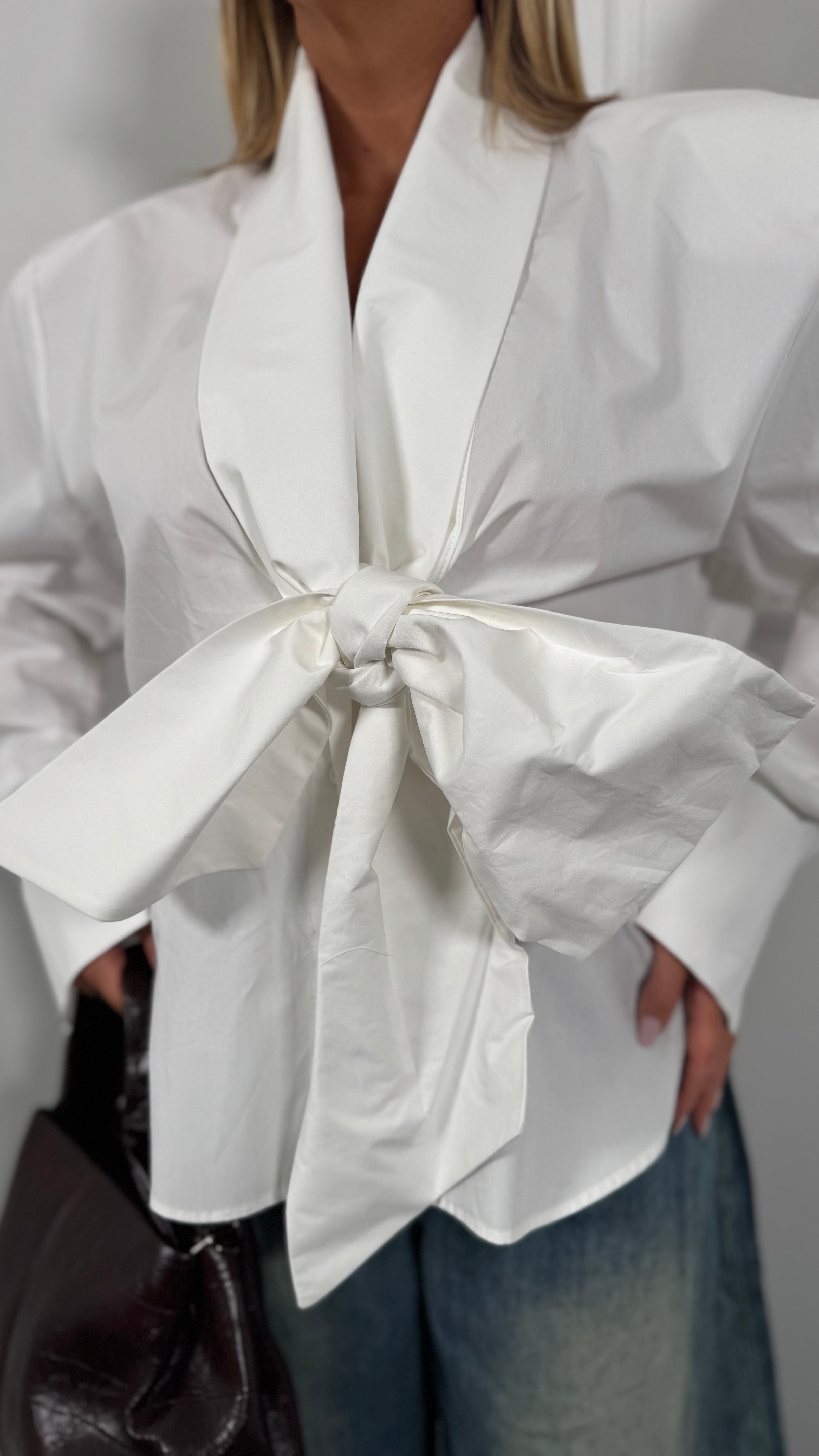Camicia con spalline e maxi fiocco by justwest bianca jw1989