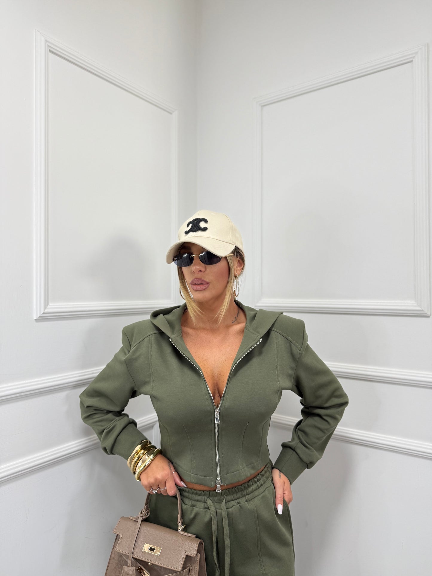 Coordinato in tuta con spallina Copenaghen verde militare ld3388 by lumina