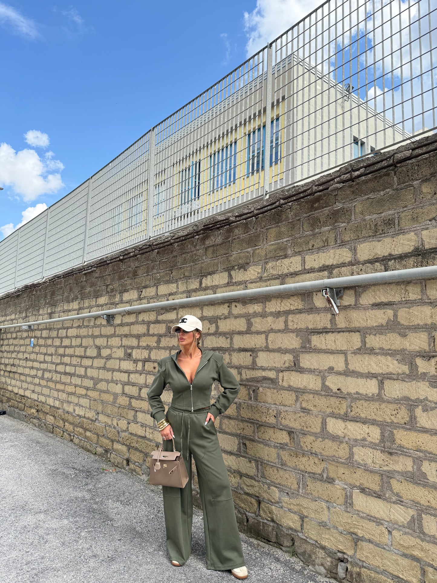 Coordinato in tuta con spallina Copenaghen verde militare ld3388 by lumina