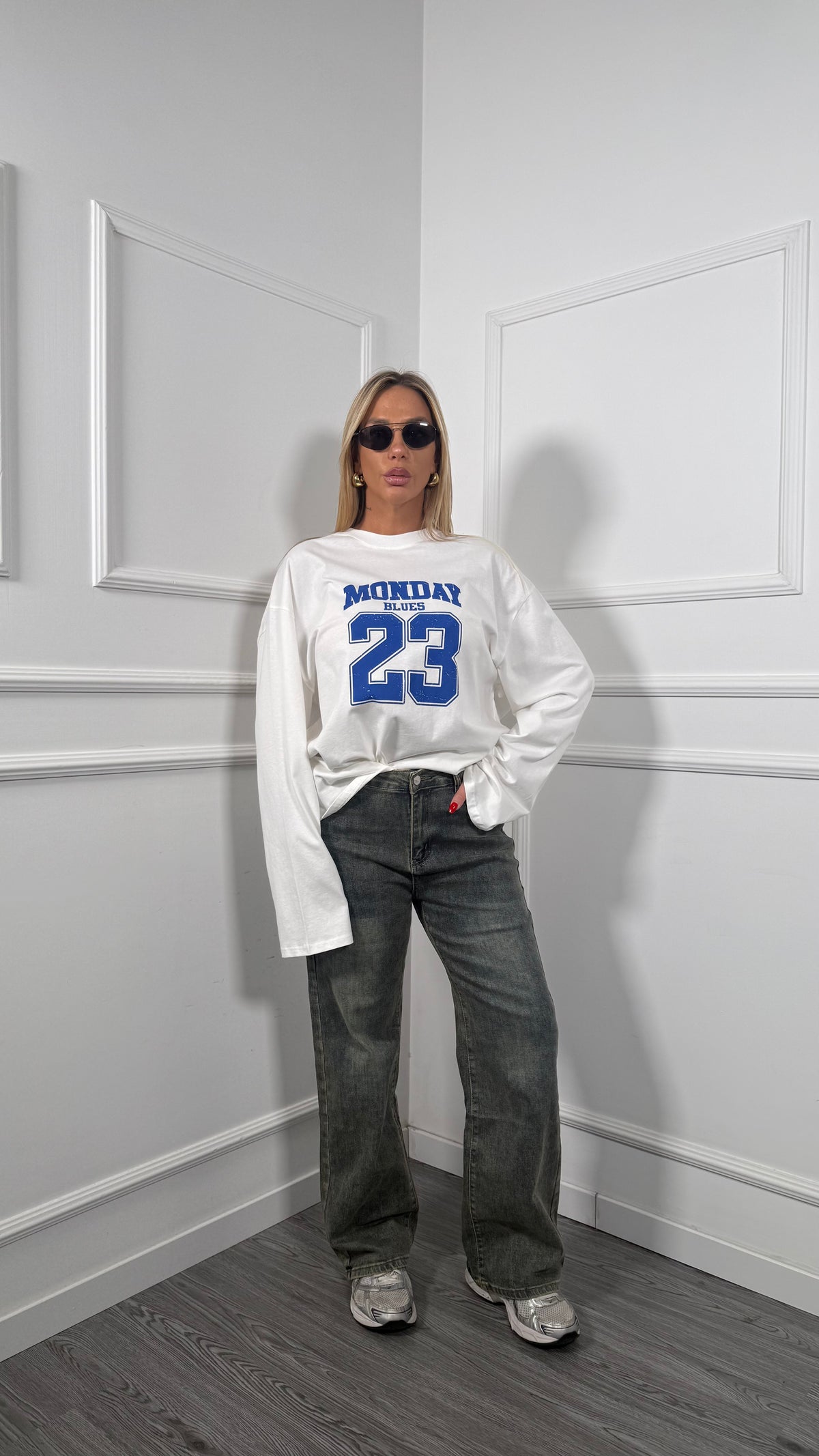 Jeans wide leg effetto sabbiato