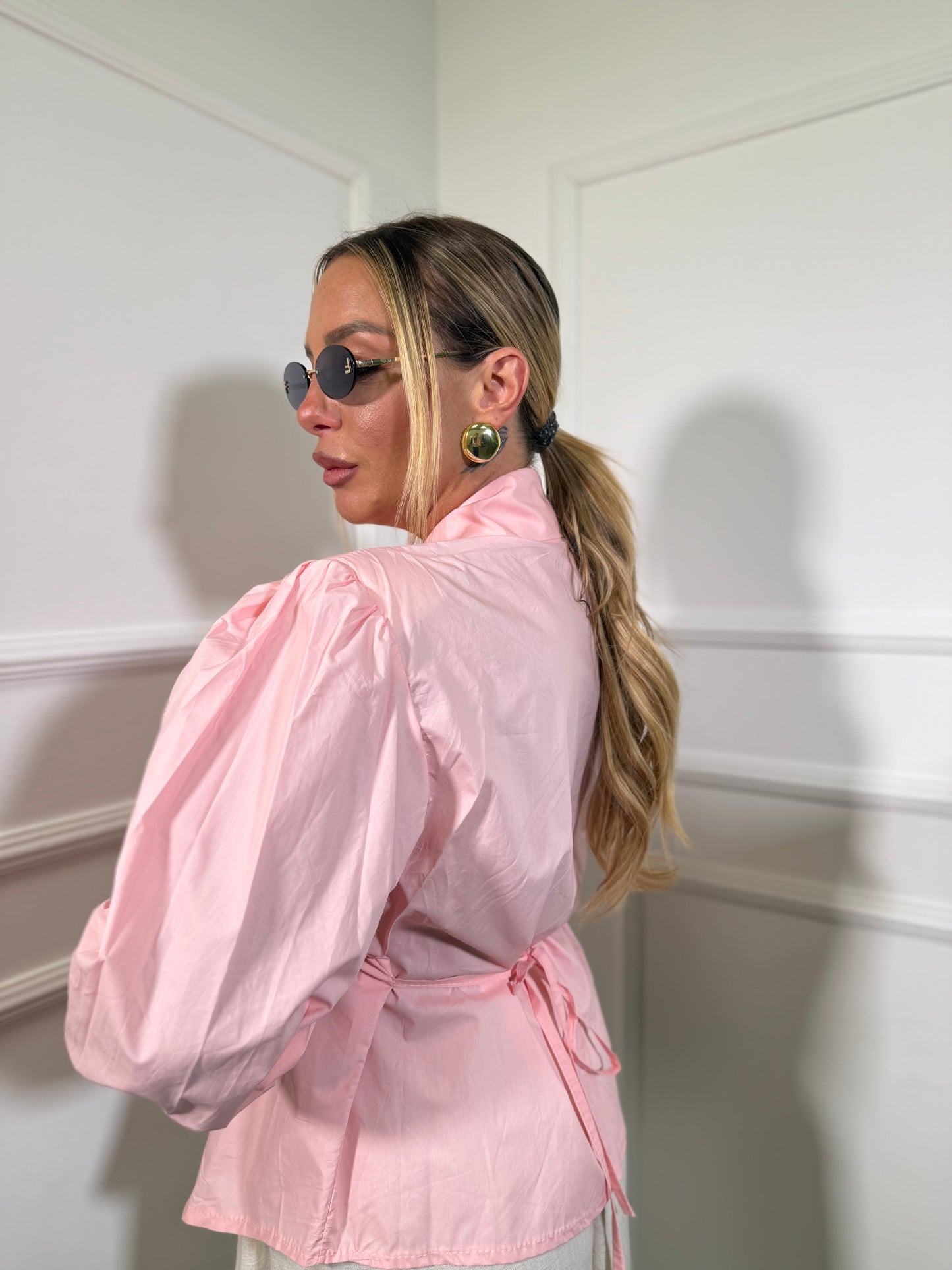 Camicia con spalline e fiocco sul retro Sakura rosa