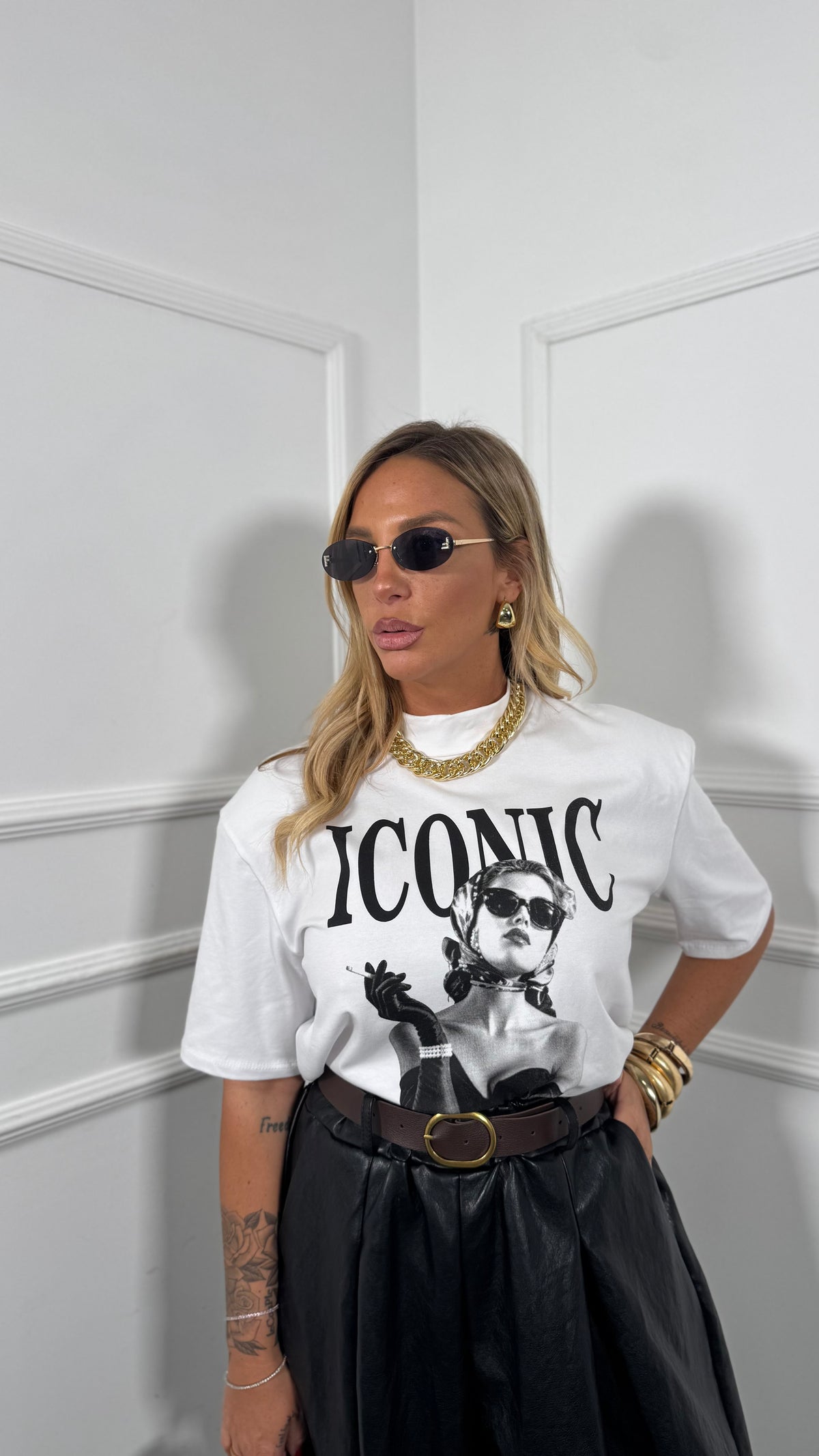 T-shirt con spalline mezzo collo Iconic bianca