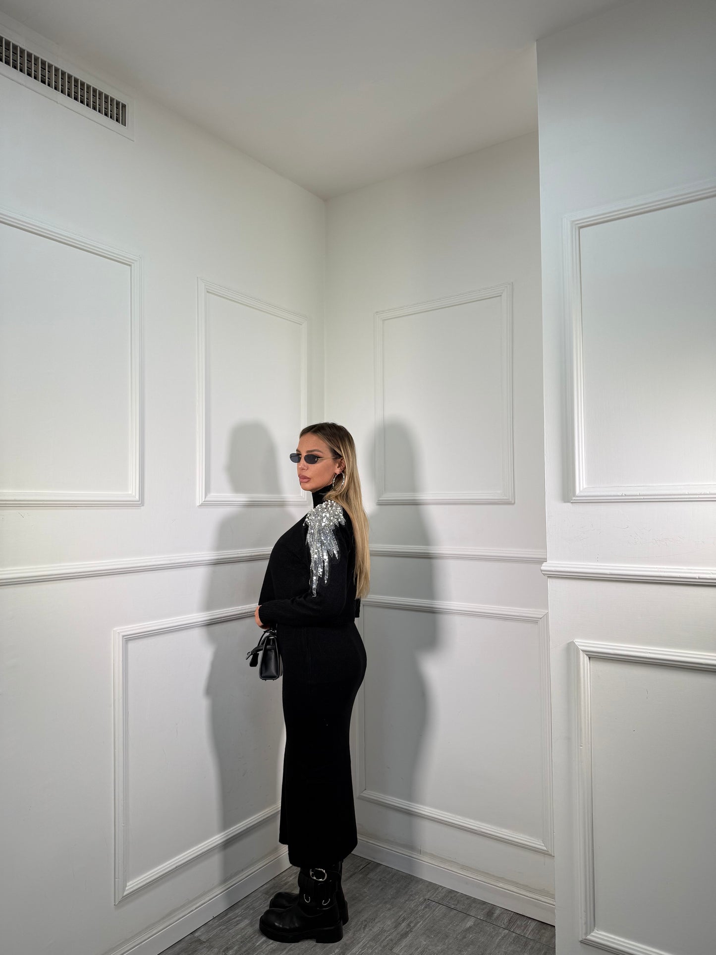 Coordinato midi in lana rasata con Swarovski nero g105