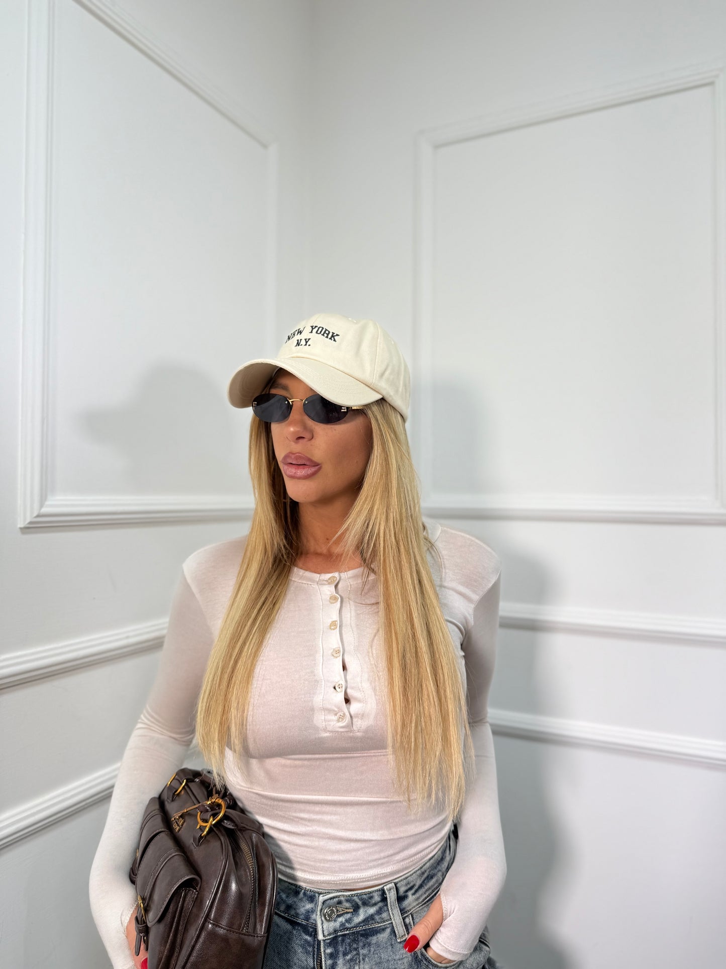 Shirt semi velata con bottoncini e manica a guanto Life nude 25780