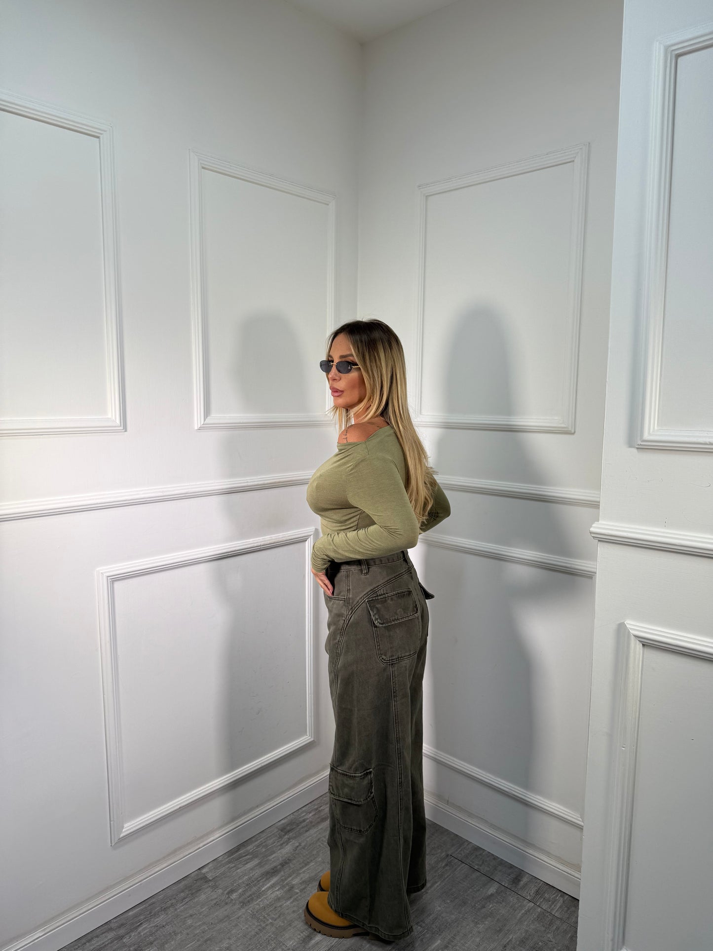 Jeans baggy con tasconi verde militare k905723