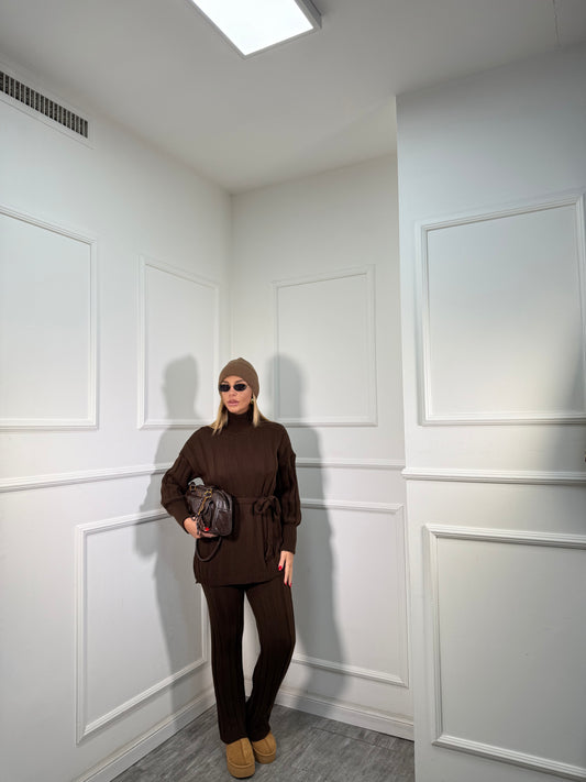 Coordinato in maglia a coste December cioccolato 228000