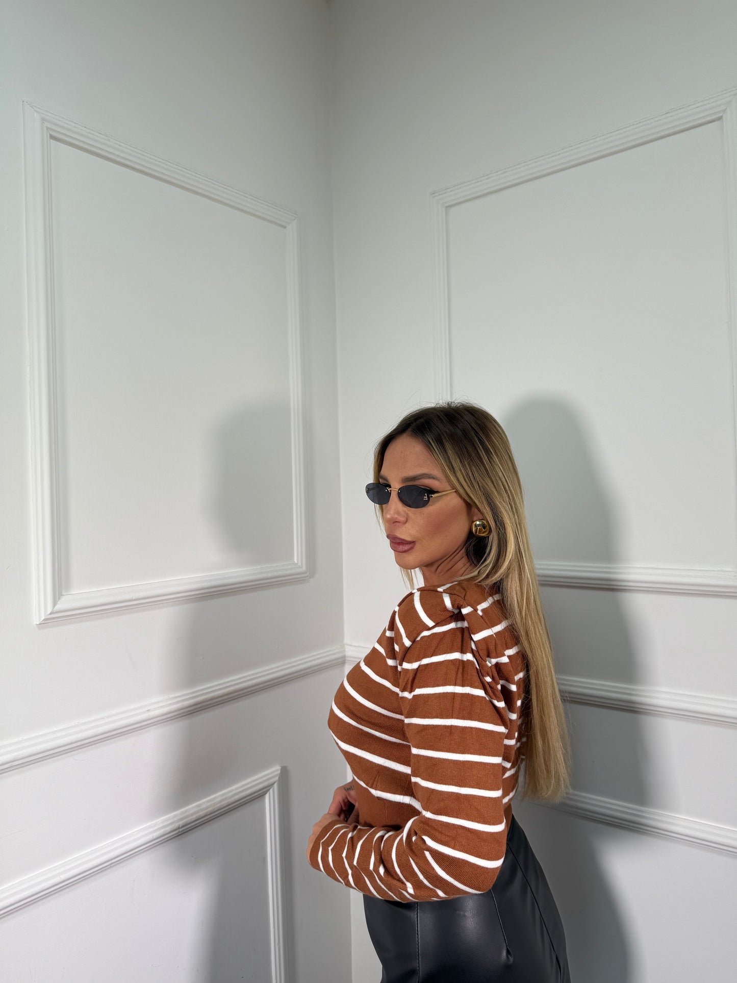 Maglioncino con spalline Minimal tabacco t186