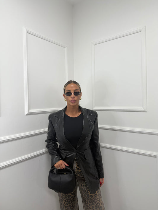 Blazer in ecopelle martellata con spalline nero ld3314 by lumina