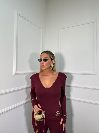 Jumpsuit con drappeggio e spilla Diptyque bordeaux 6650