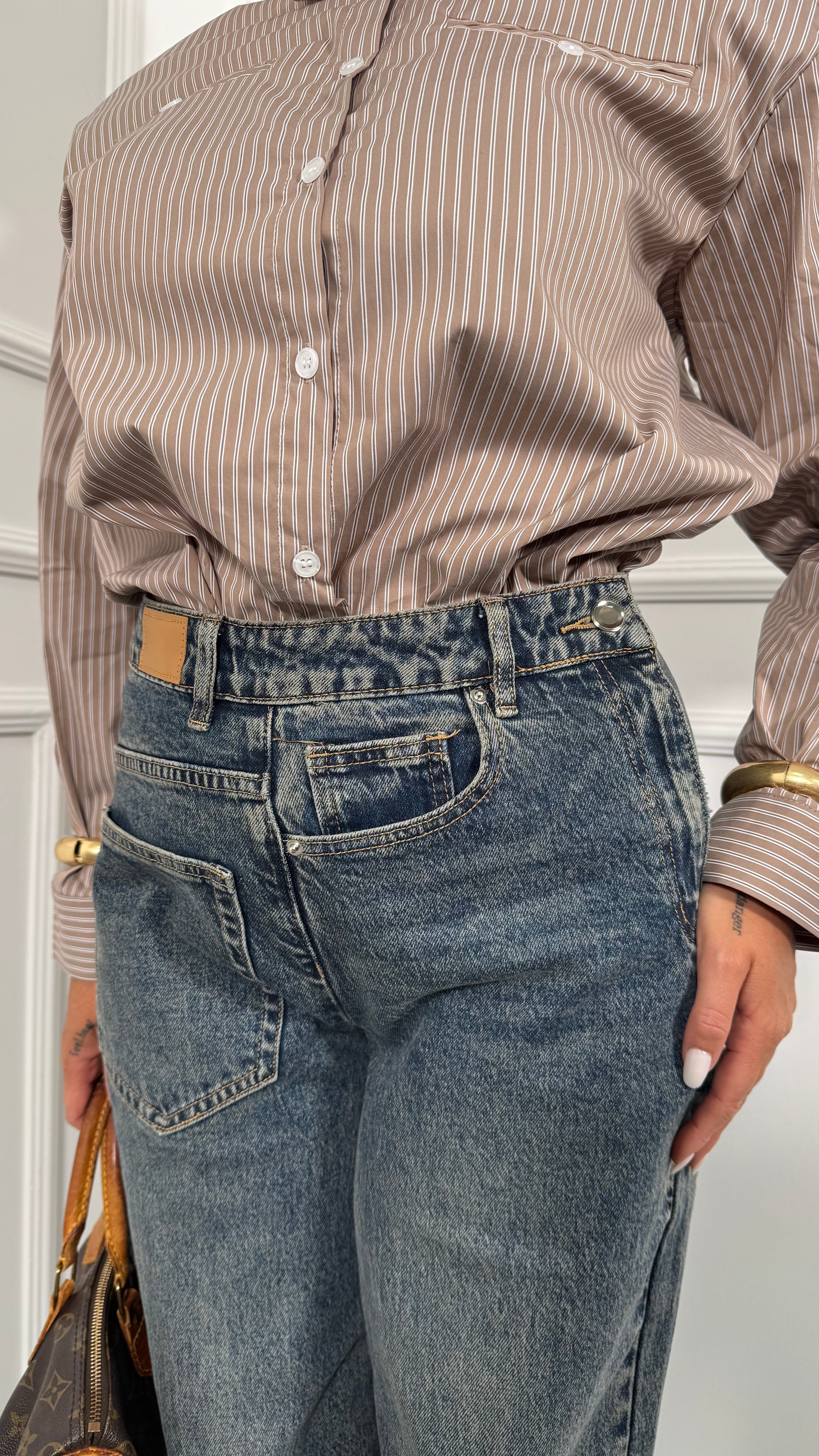Jeans palazzo asimmetrico lavaggio sabbiato Egos f163