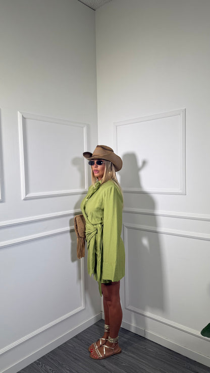 Abito corto portafoglio con spalline misto lino Tulum verde avocado 7119
